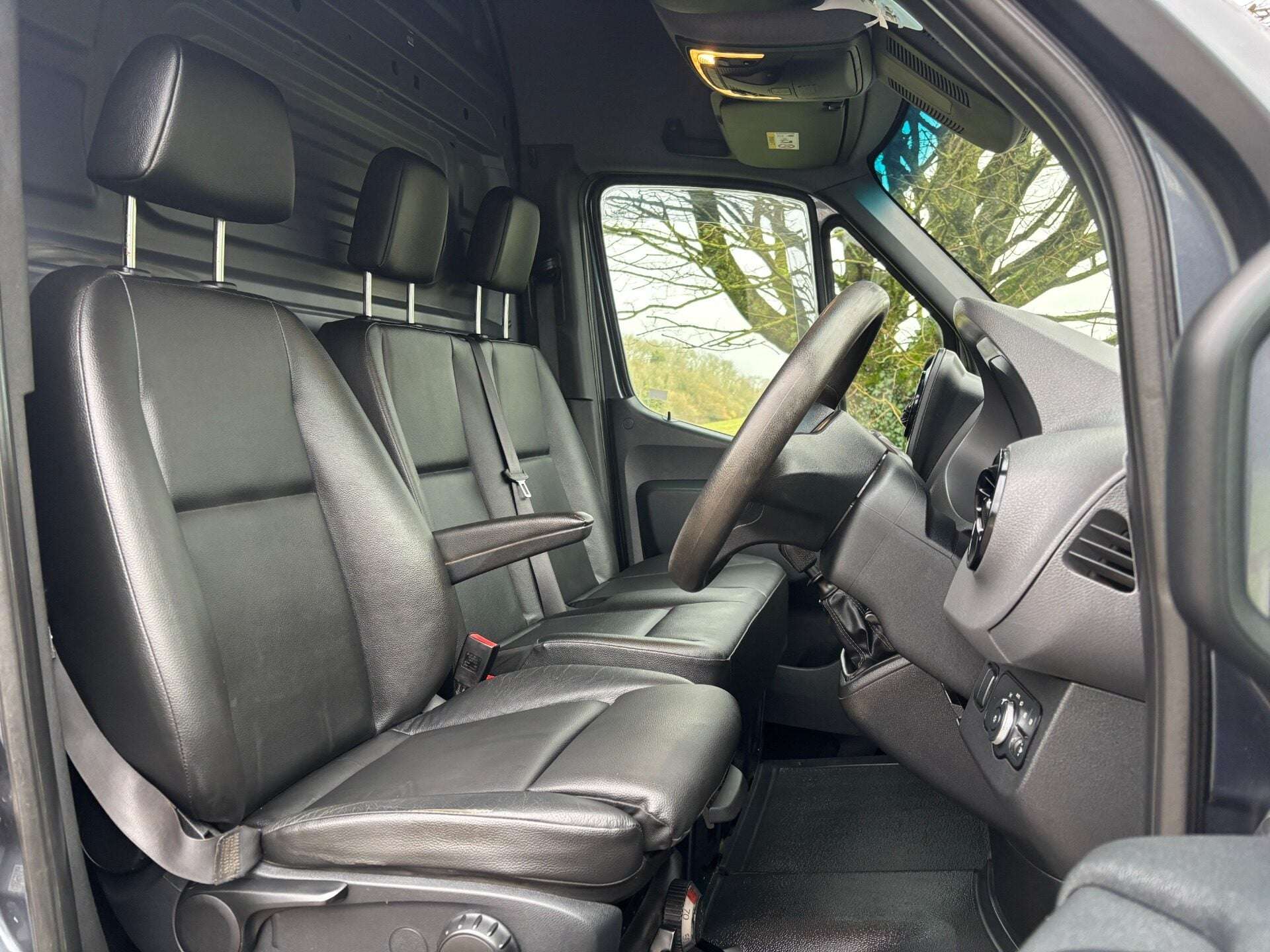 A 2019 MERCEDES-BENZ SPRINTER 316 Cdi L2 H2 4x4 Panel Van with Air Con & Leather A 2019 MERCEDES-BENZ SPRINTER 316 Cdi L2 H2 4x4 Panel Van with Air Con & Leather