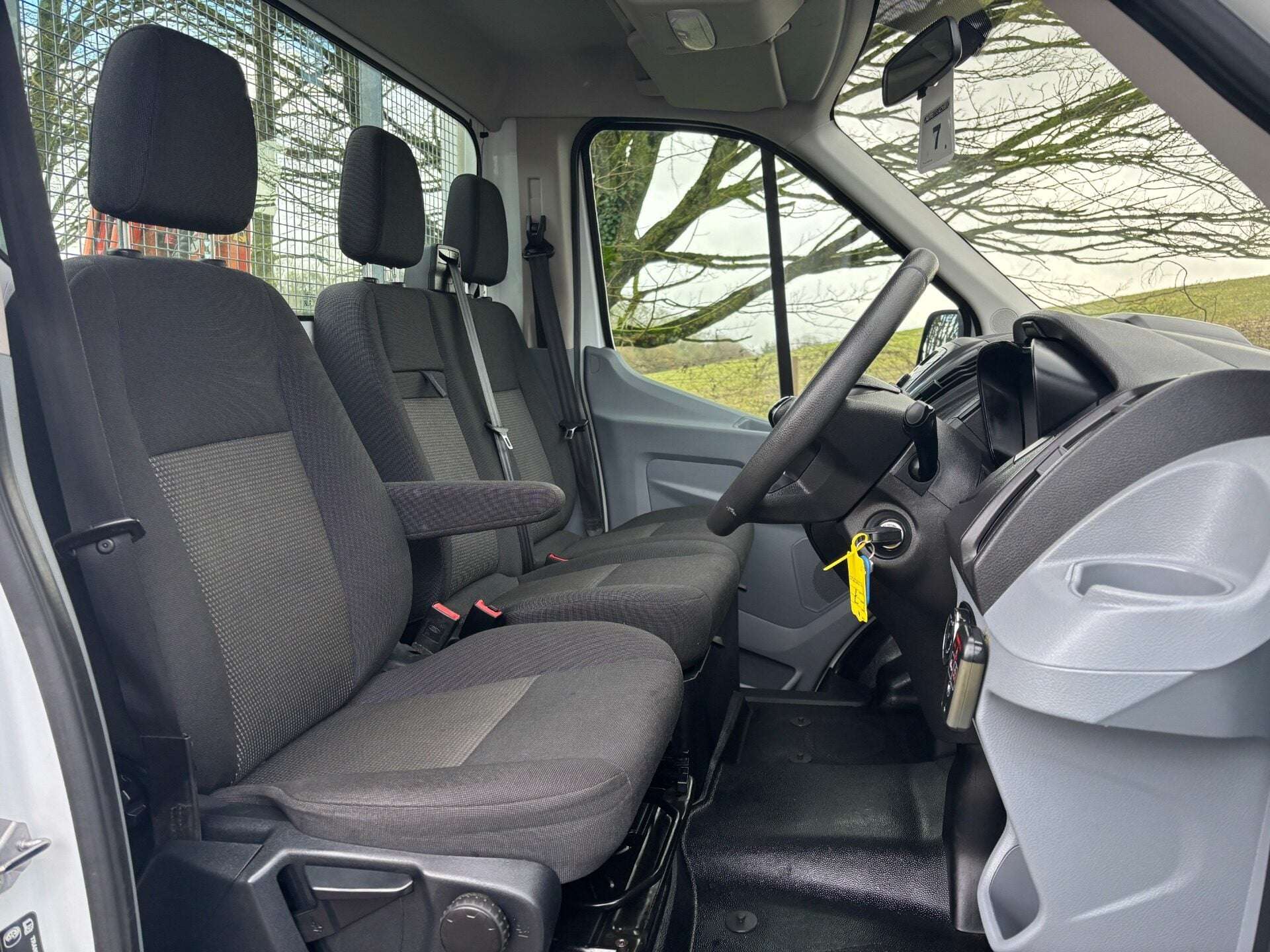 A 2018 FORD TRANSIT 350 Srw 130 ps Dropside Truck with Maxilift PH110 Crane A 2018 FORD TRANSIT 350 Srw 130 ps Dropside Truck with Maxilift PH110 Crane