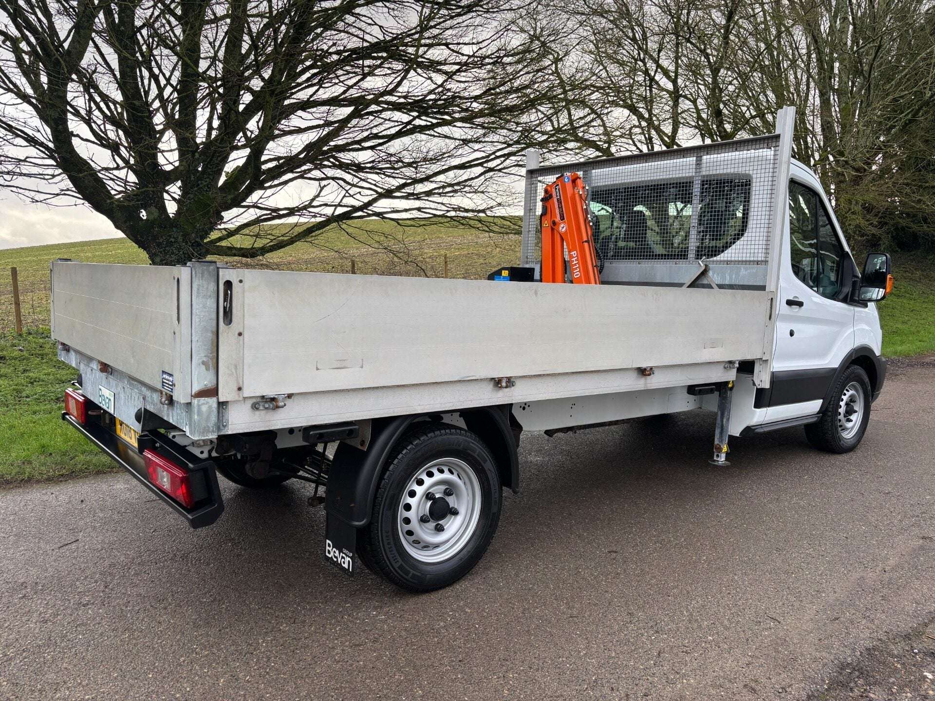 A 2018 FORD TRANSIT 350 Srw 130 ps Dropside Truck with Maxilift PH110 Crane A 2018 FORD TRANSIT 350 Srw 130 ps Dropside Truck with Maxilift PH110 Crane
