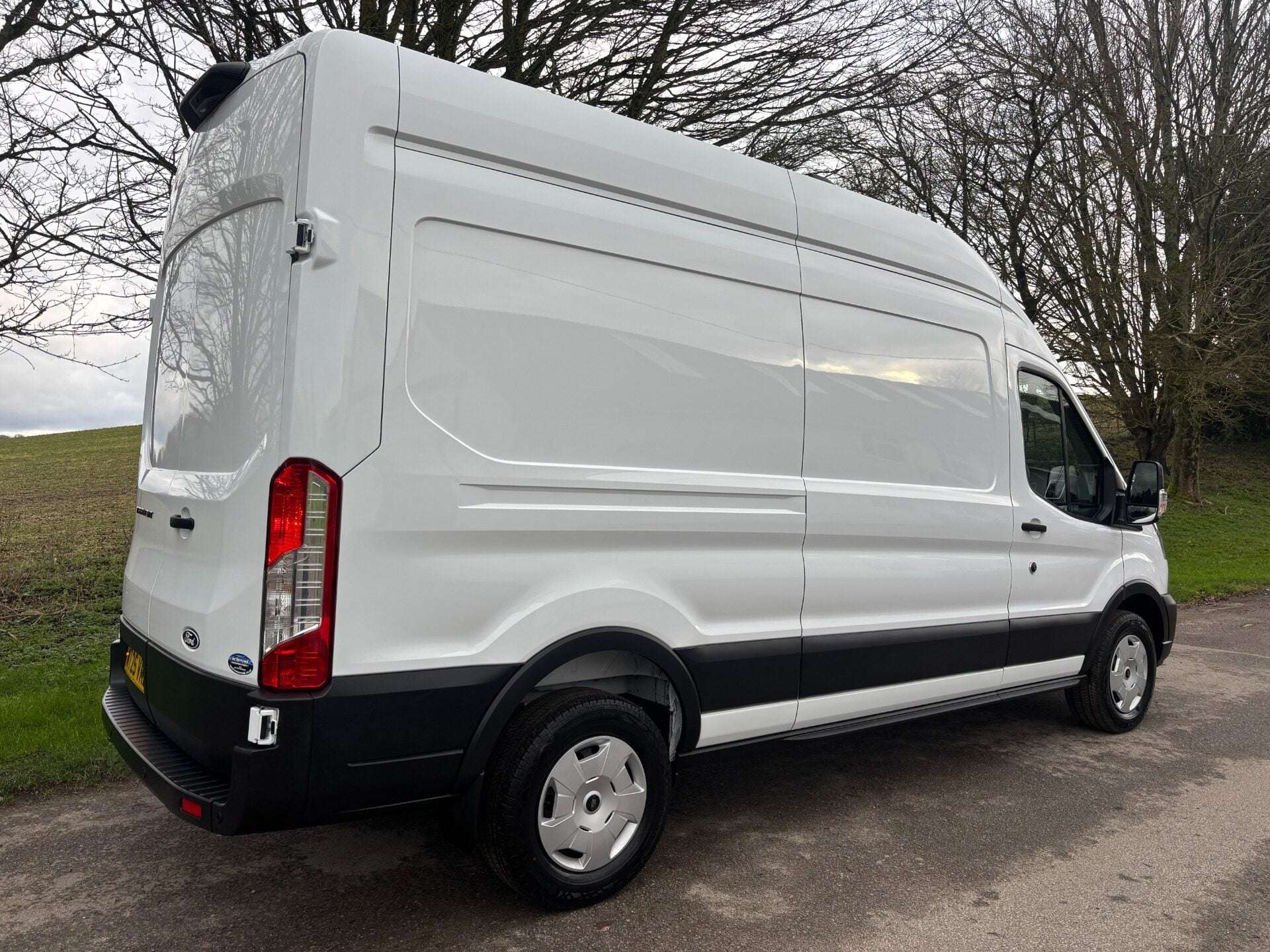 A 2025 FORD TRANSIT 350 Rwd L3 H3 Trend 130 ps Panel Van - Rear Camera A 2025 FORD TRANSIT 350 Rwd L3 H3 Trend 130 ps Panel Van - Rear Camera