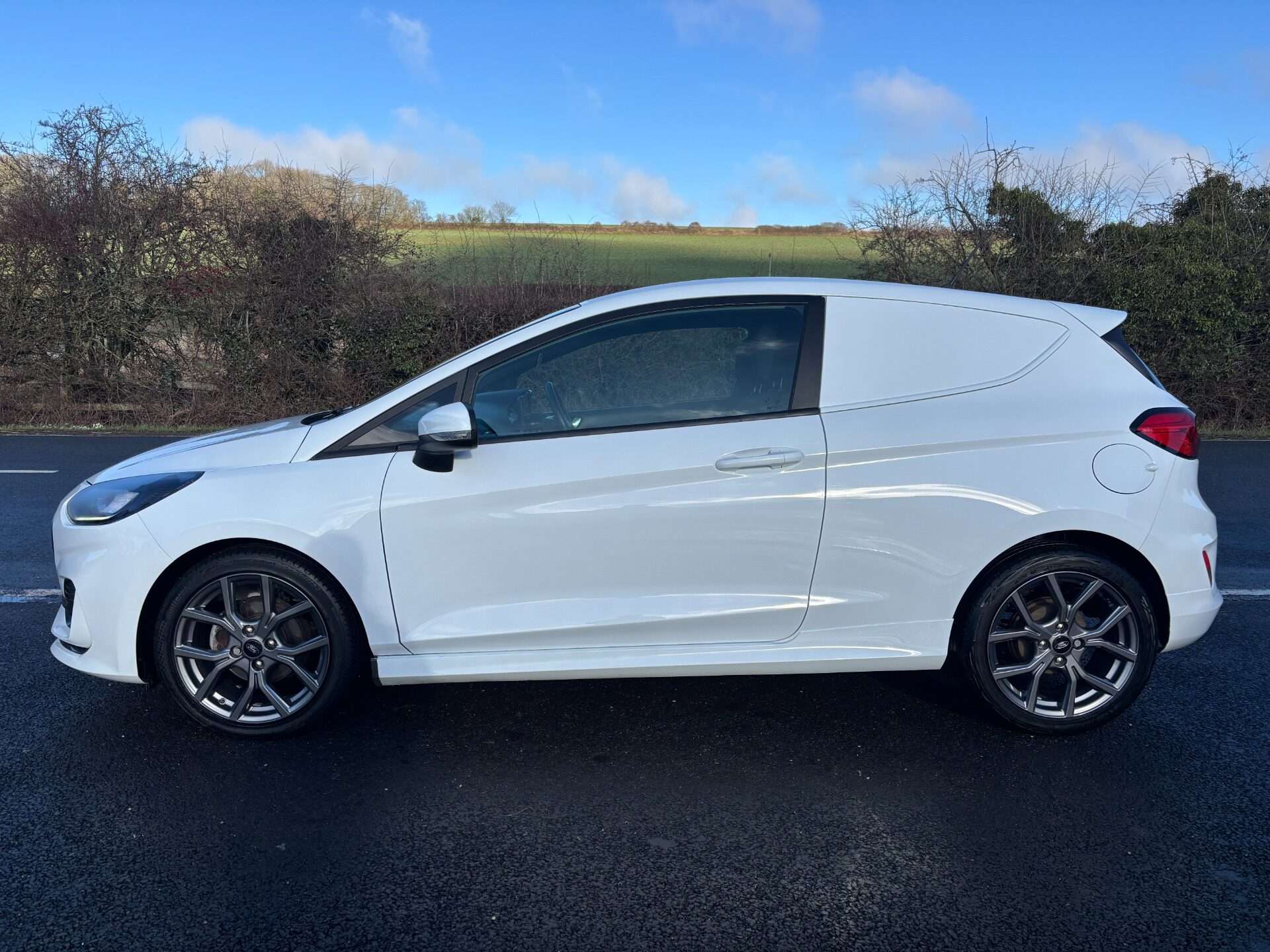 2022 FORD FIESTA 2022 FORD FIESTA