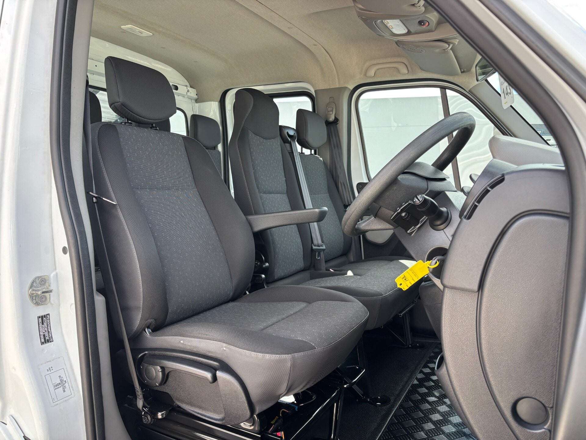 A 2016 VAUXHALL MOVANO F3500 L3 125 ps Crew Cab Tipper - Air Con - Euro 6 A 2016 VAUXHALL MOVANO F3500 L3 125 ps Crew Cab Tipper - Air Con - Euro 6