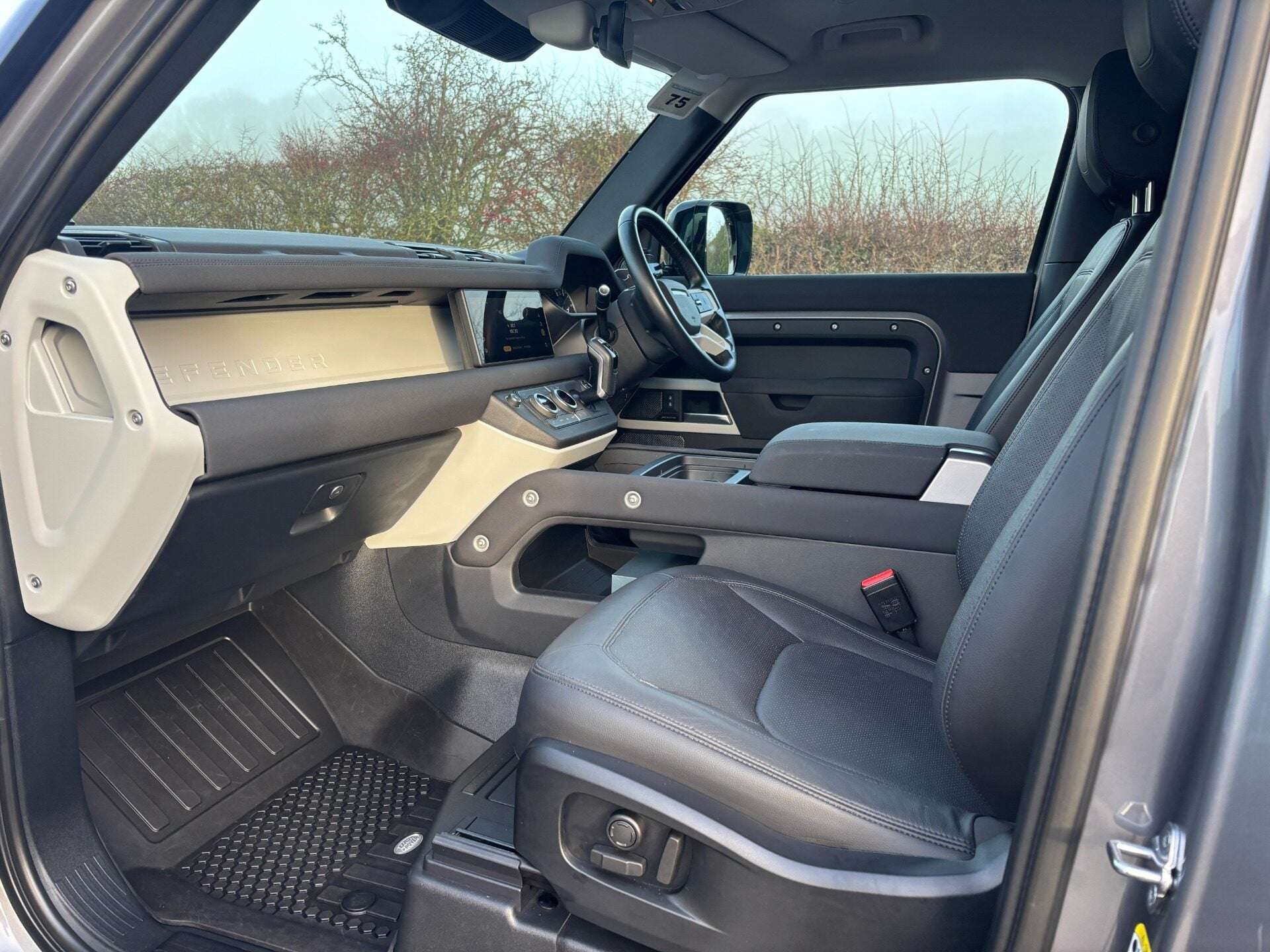 2023 LAND ROVER DEFENDER 90 2023 LAND ROVER DEFENDER 90