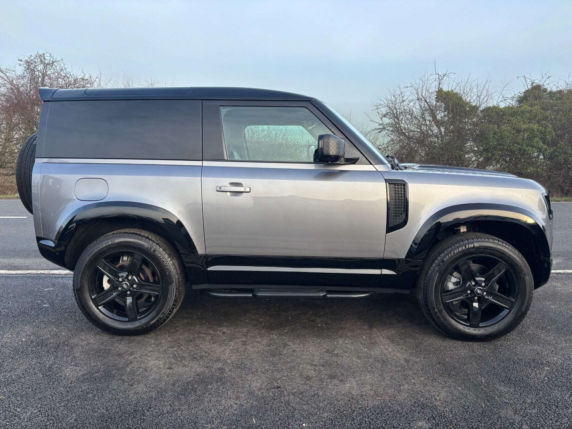 2023 LAND ROVER DEFENDER 90 2023 LAND ROVER DEFENDER 90