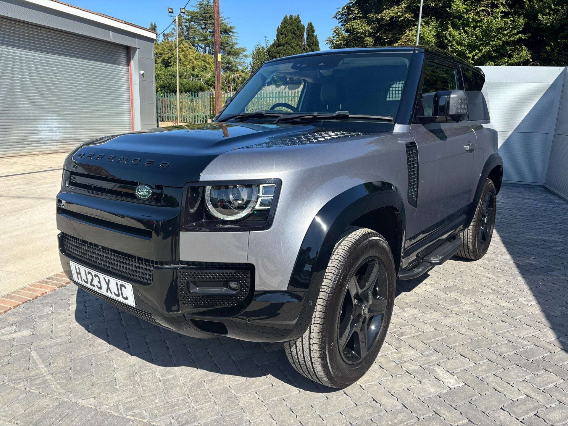 2023 LAND ROVER DEFENDER 90 2023 LAND ROVER DEFENDER 90