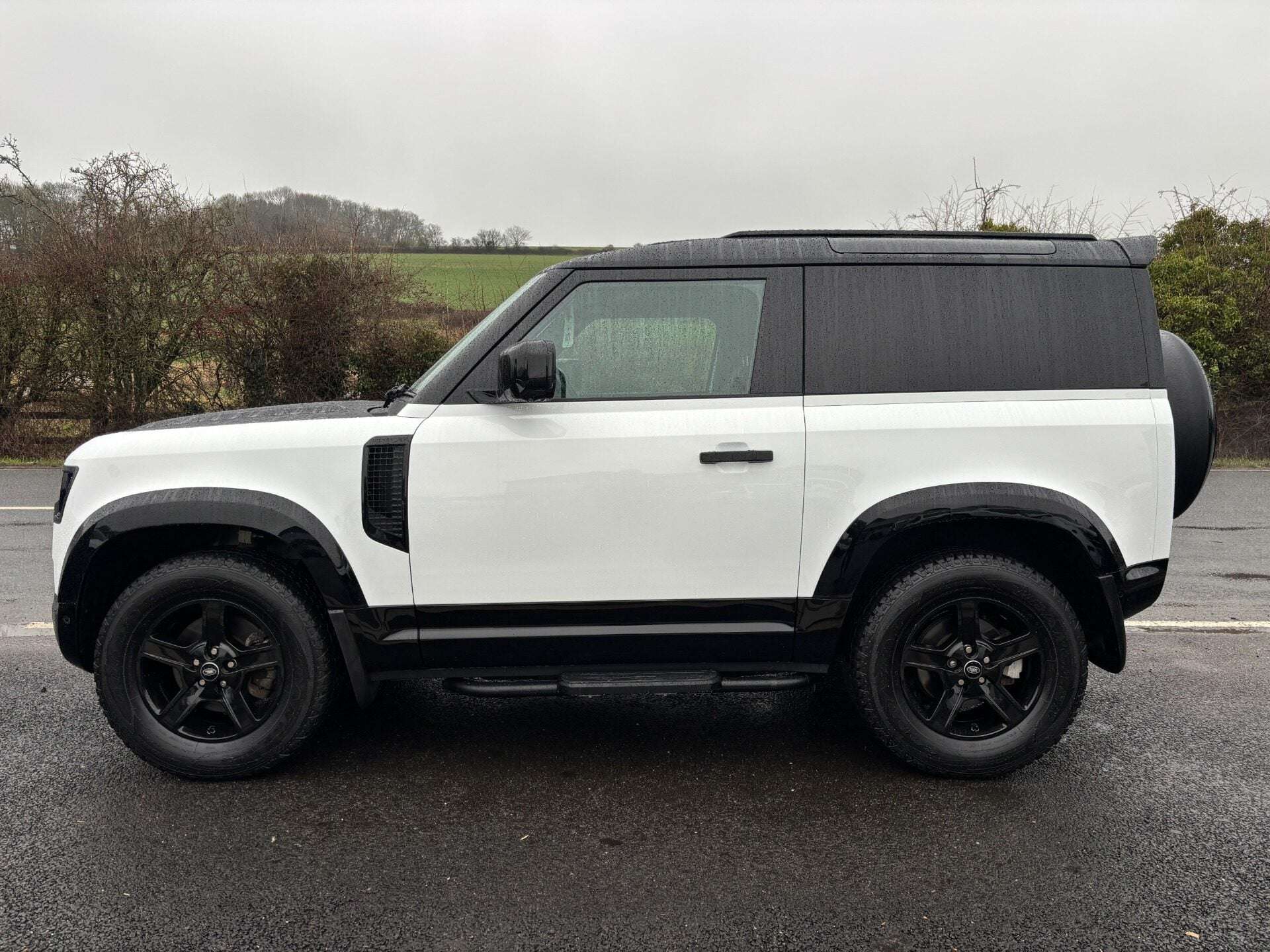 2021 LAND ROVER DEFENDER 90 2021 LAND ROVER DEFENDER 90