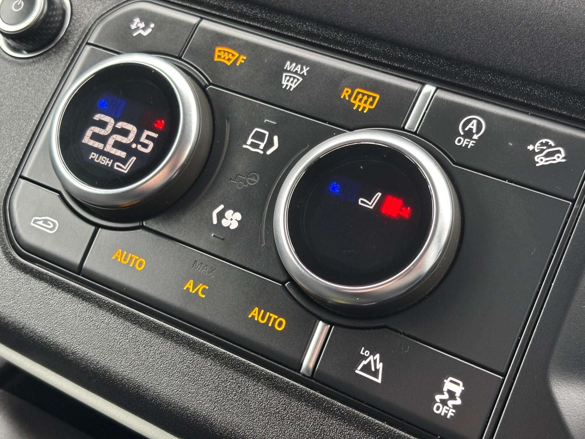 2021 LAND ROVER DEFENDER 90 2021 LAND ROVER DEFENDER 90