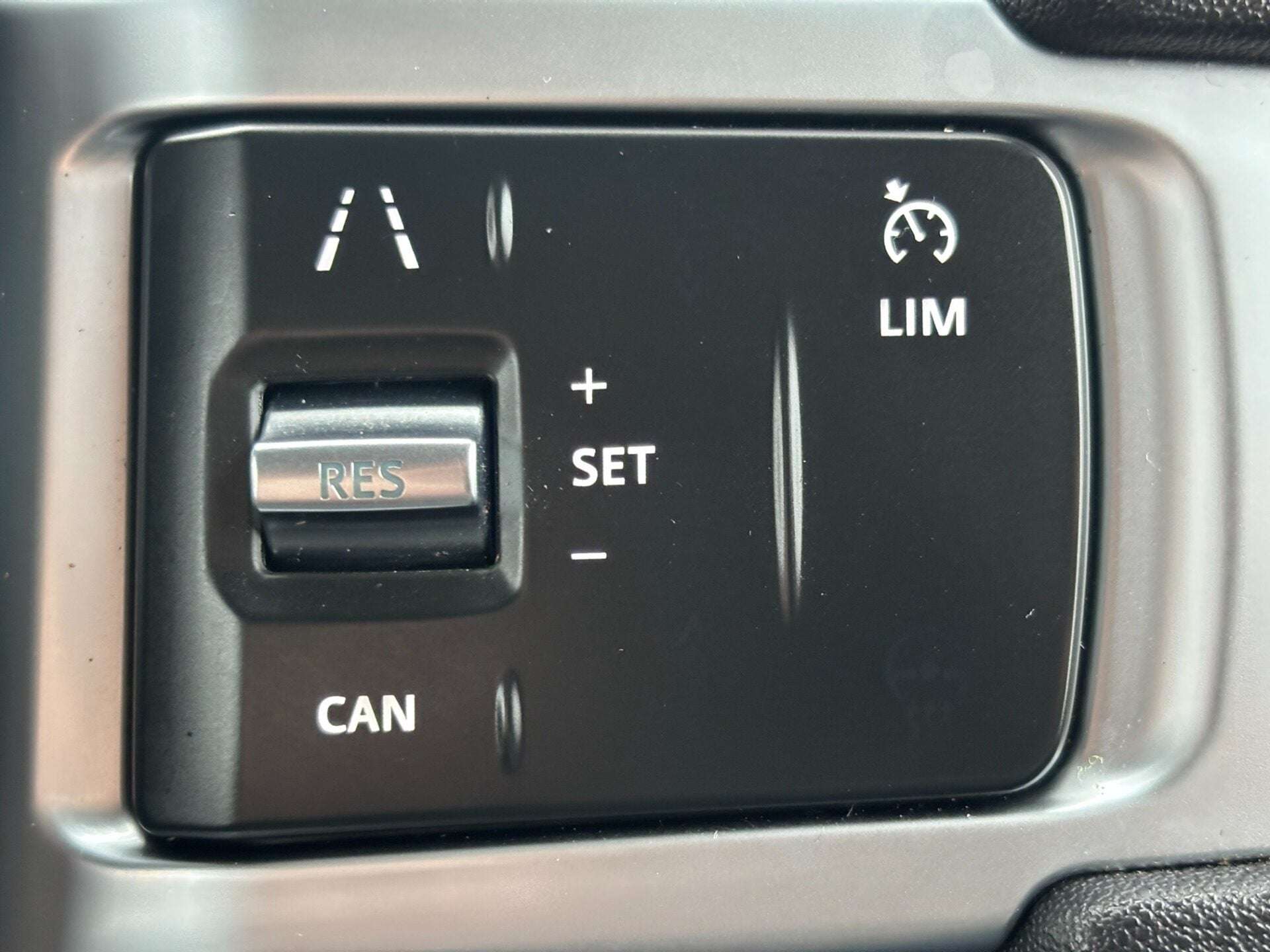 2021 LAND ROVER DEFENDER 90 2021 LAND ROVER DEFENDER 90