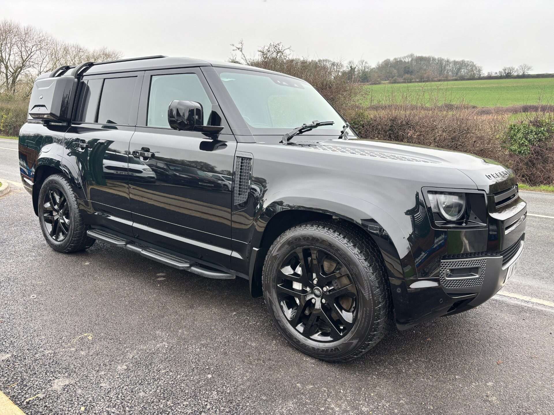 2024 LAND ROVER DEFENDER 130 2024 LAND ROVER DEFENDER 130