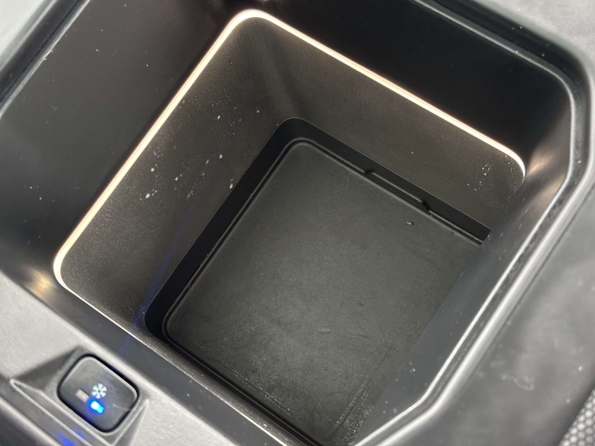 2024 LAND ROVER DEFENDER 130 2024 LAND ROVER DEFENDER 130