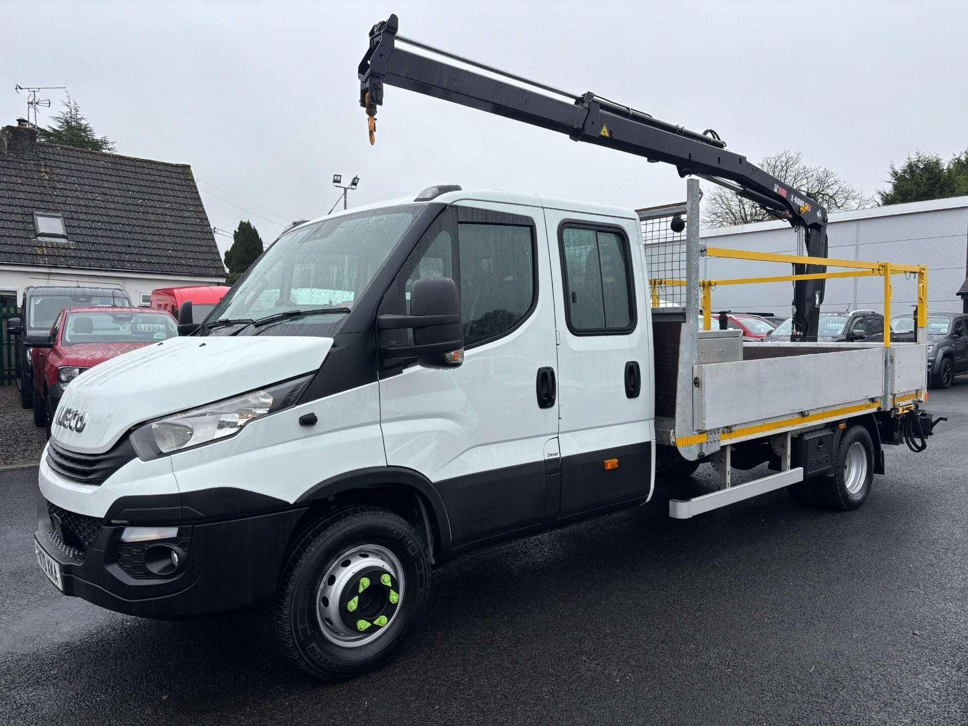 A 2020 IVECO DAILY 70C18D Crew Cab Dropside with Hiab X-Hiduo 062 Crane A 2020 IVECO DAILY 70C18D Crew Cab Dropside with Hiab X-Hiduo 062 Crane