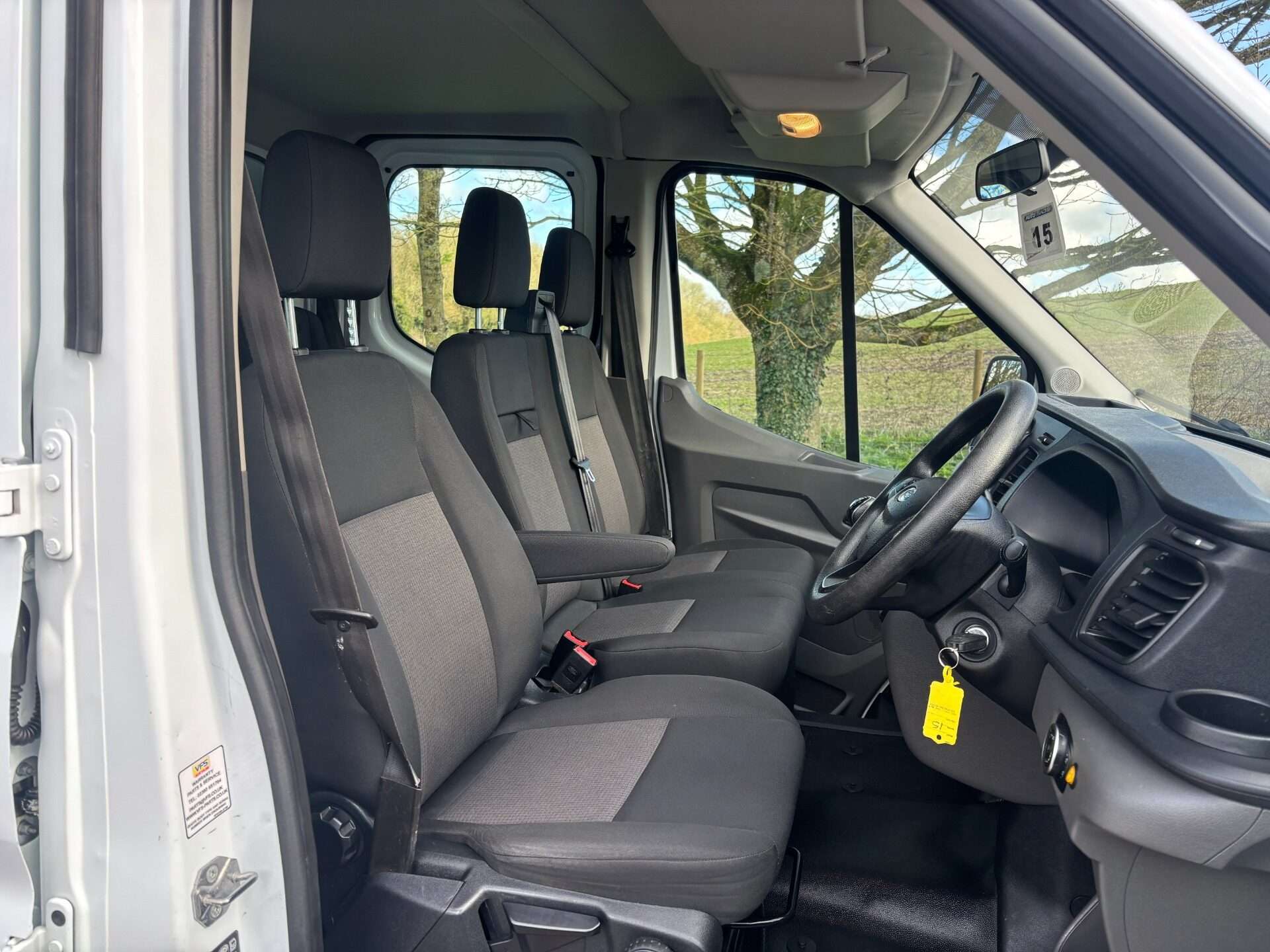 A 2023 FORD TRANSIT 350 Drw L3 130 ps Crew Cab Tipper - Tow Axle A 2023 FORD TRANSIT 350 Drw L3 130 ps Crew Cab Tipper - Tow Axle