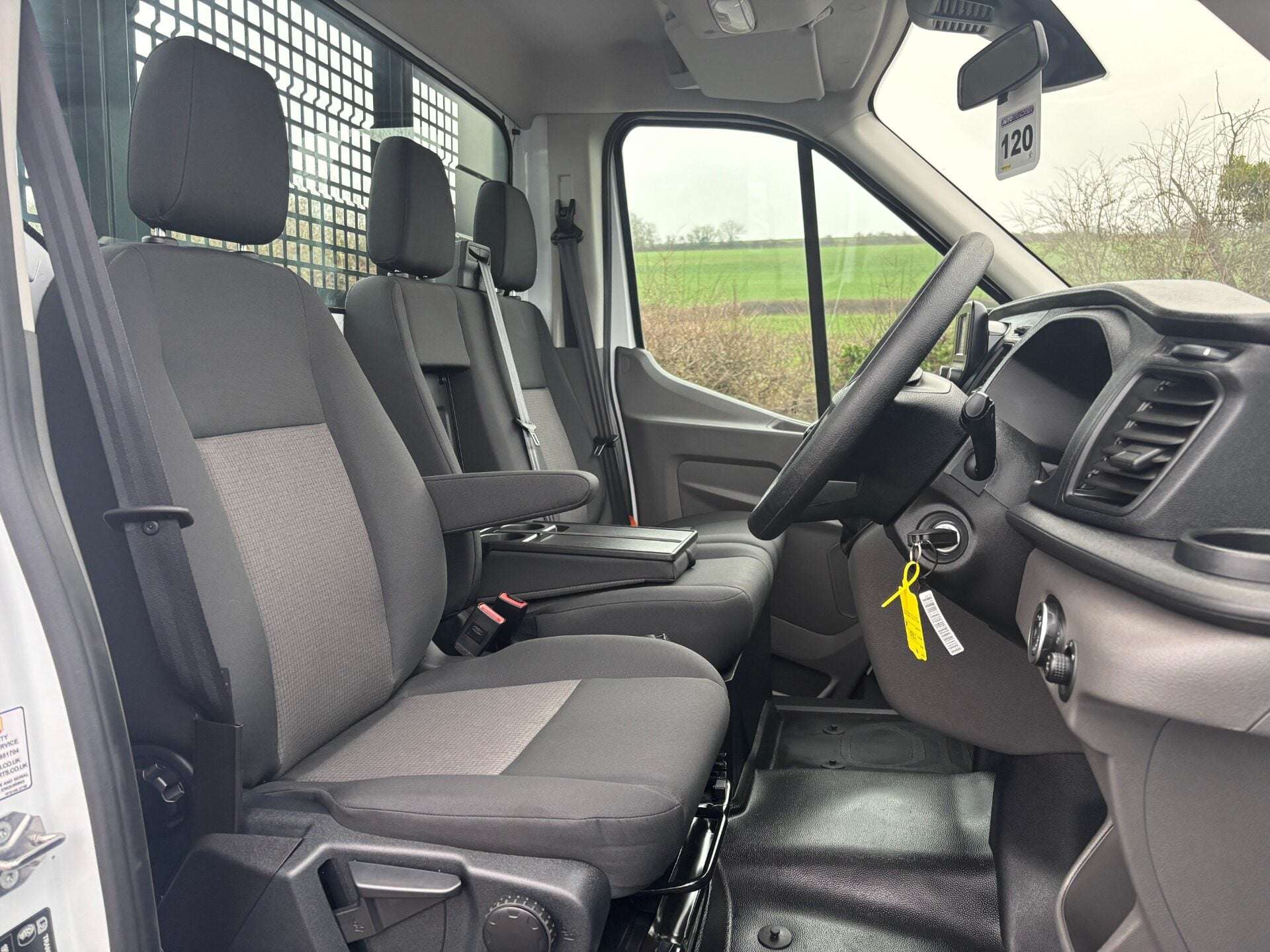 A 2025 FORD TRANSIT 470 Drw 130 ps Leader Single Cab Tipper A 2025 FORD TRANSIT 470 Drw 130 ps Leader Single Cab Tipper