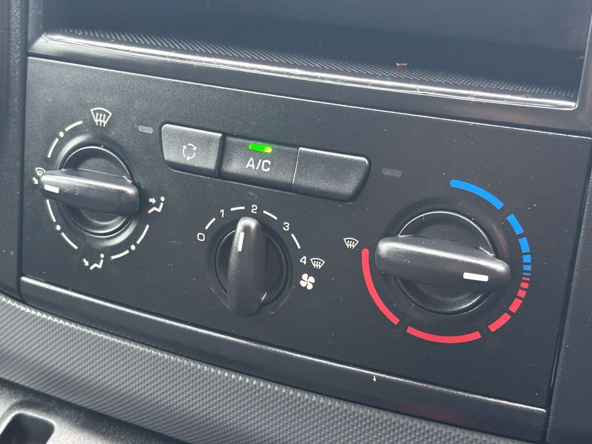 2016 PEUGEOT PARTNER 2016 PEUGEOT PARTNER