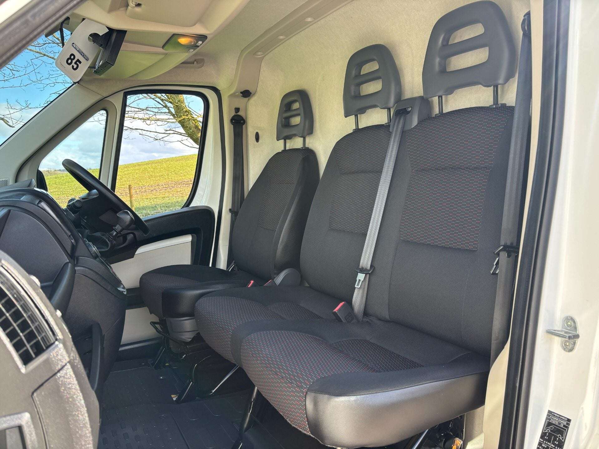 A 2018 CITROEN RELAY 35 L3 H2 Enterprise 130 ps Hdi Panel Van - Air Con - Direct from the MOD A 2018 CITROEN RELAY 35 L3 H2 Enterprise 130 ps Hdi Panel Van - Air Con - Direct from the MOD