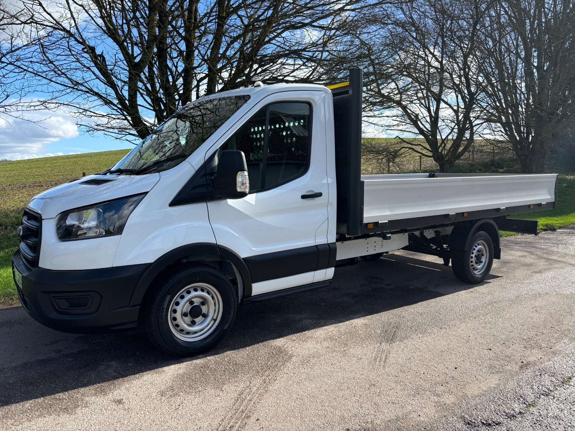 A 2022 FORD TRANSIT 350 Srw L4 130 ps Dropside Truck A 2022 FORD TRANSIT 350 Srw L4 130 ps Dropside Truck