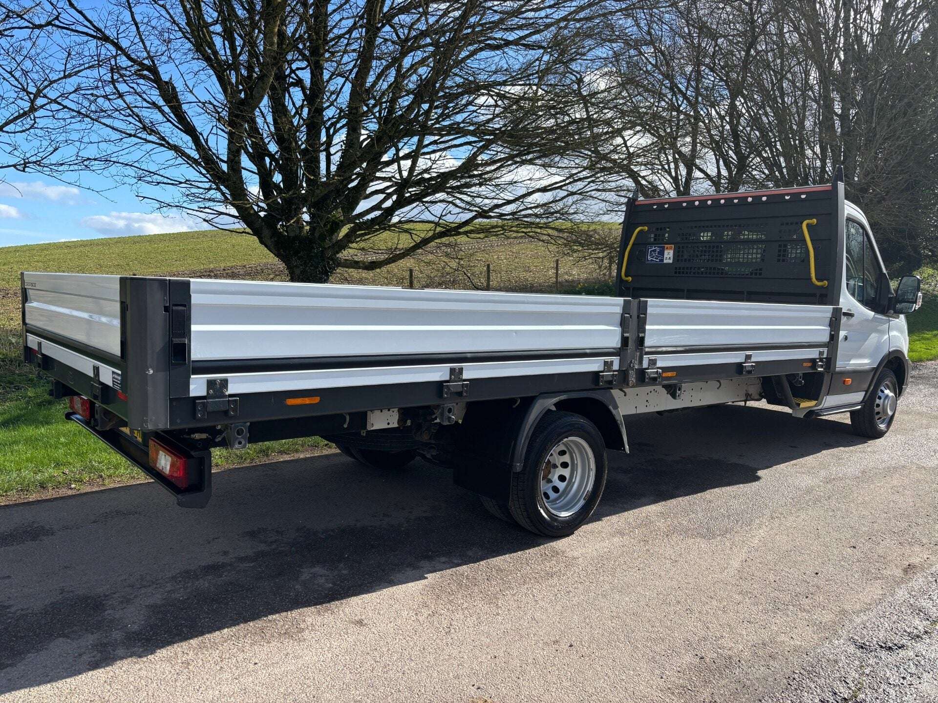 A 2022 FORD TRANSIT 350 Drw L5 130 ps Dropside Truck - 5.2m Internal Length A 2022 FORD TRANSIT 350 Drw L5 130 ps Dropside Truck - 5.2m Internal Length