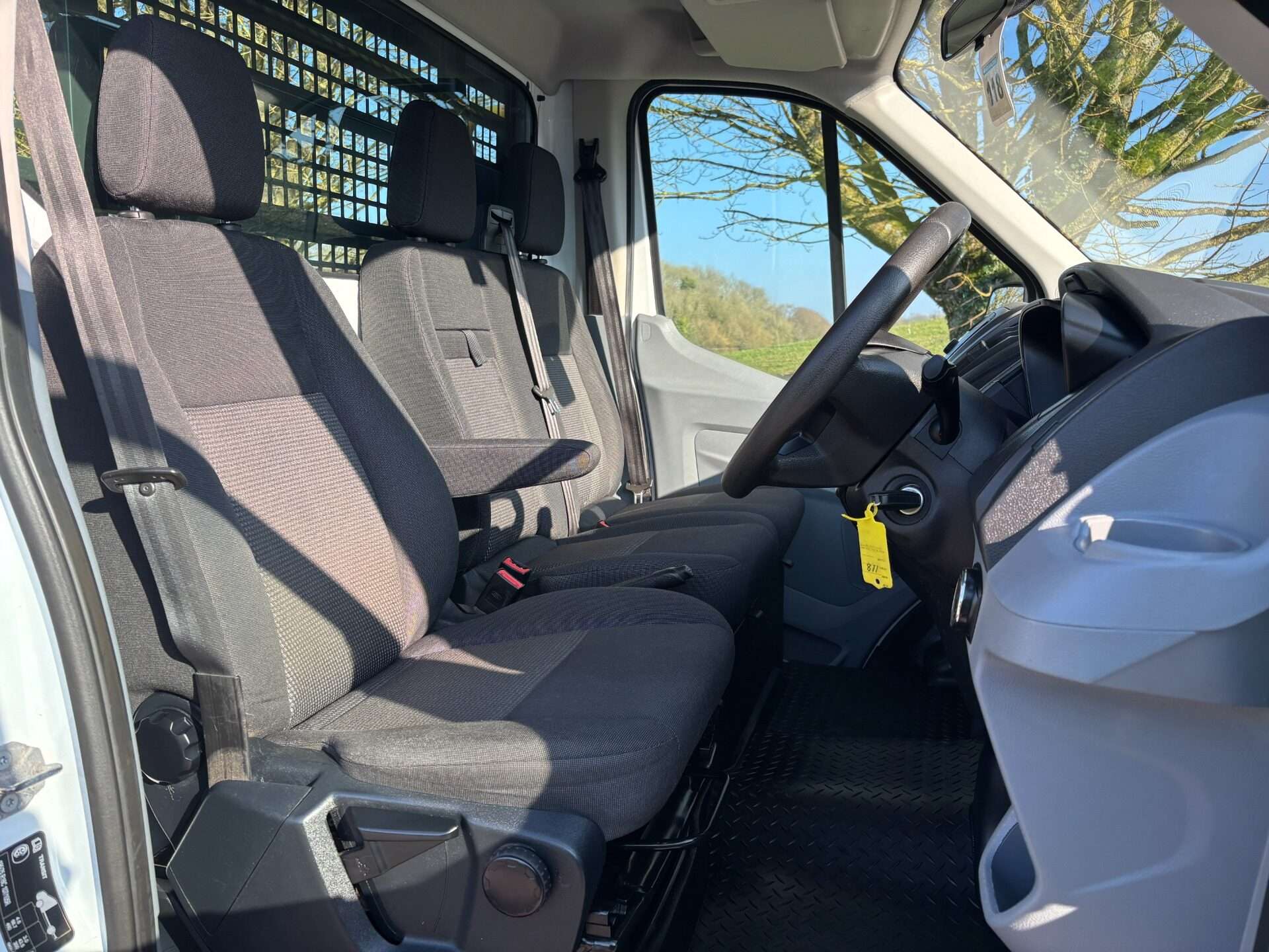 A 2019 FORD TRANSIT 350 L3 Drw 130ps Dropside Truck A 2019 FORD TRANSIT 350 L3 Drw 130ps Dropside Truck