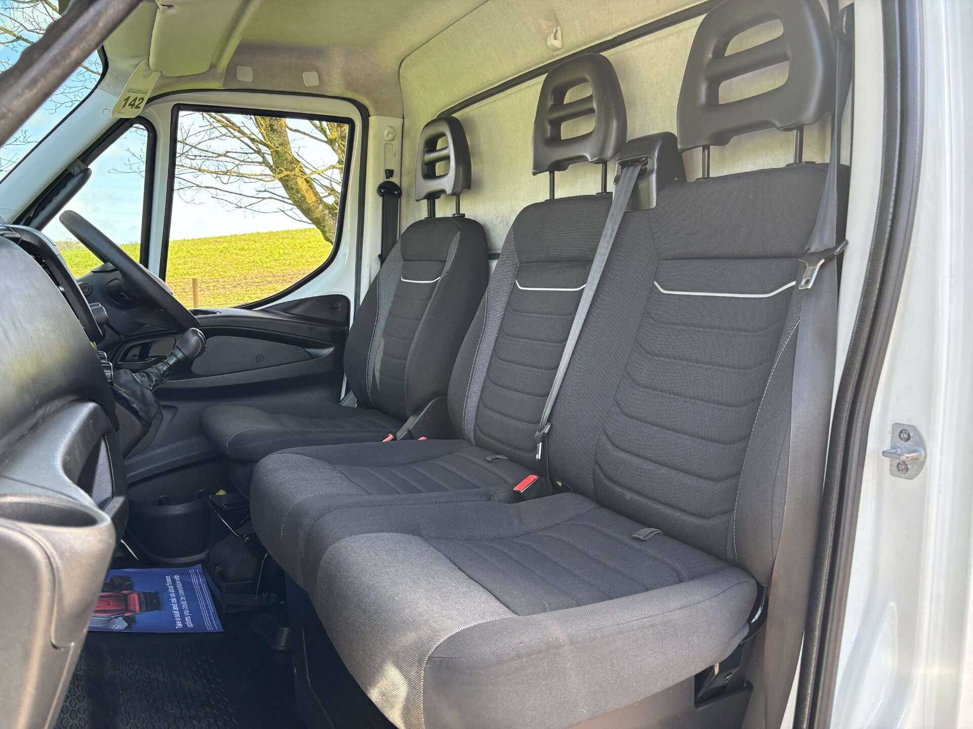 A 2022 IVECO DAILY 35C16HB 3.0 Toolbox Arbor Tipper - Air Con / Diff Lock A 2022 IVECO DAILY 35C16HB 3.0 Toolbox Arbor Tipper - Air Con / Diff Lock