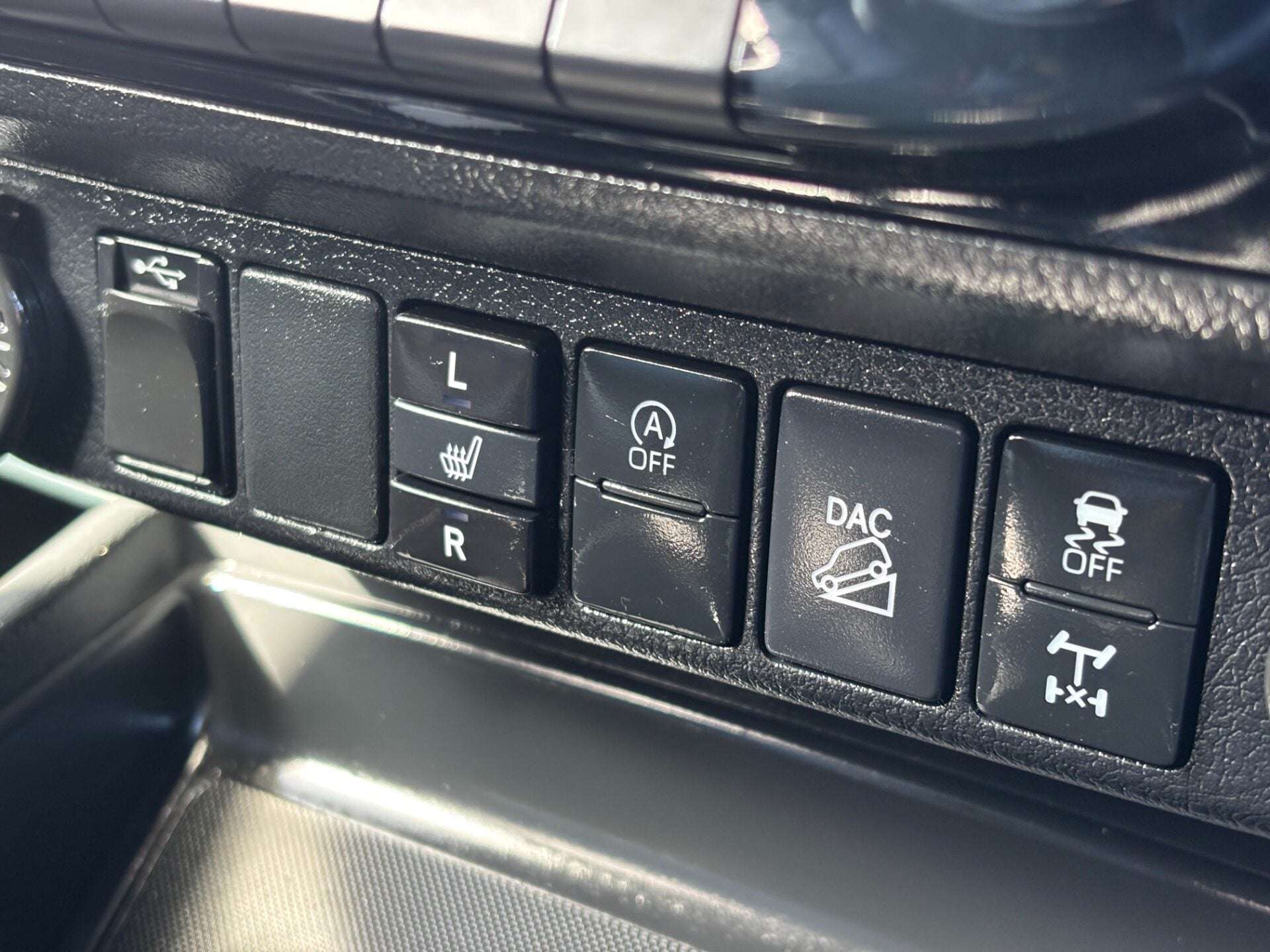 2023 TOYOTA HILUX 2023 TOYOTA HILUX