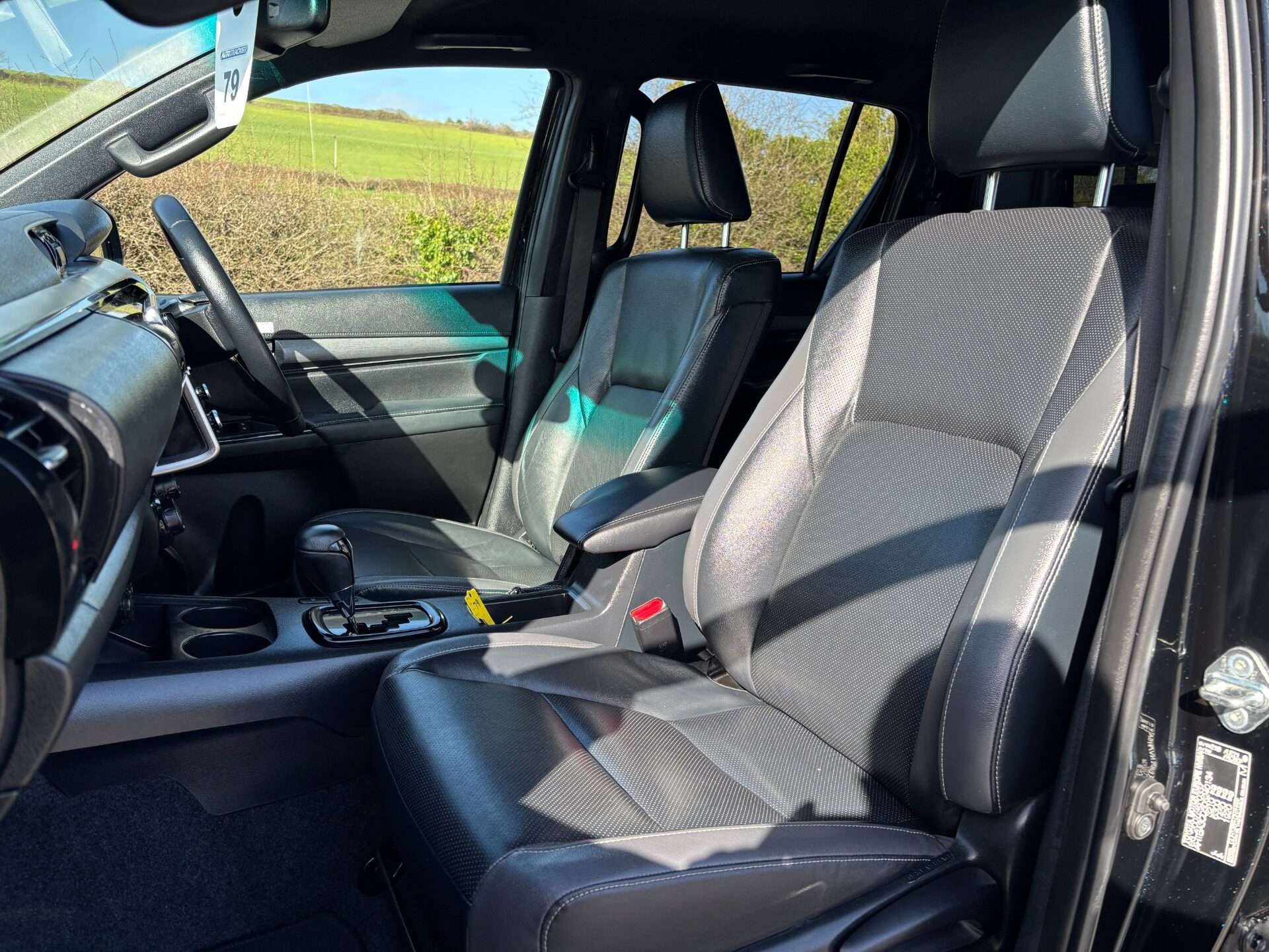 A 2023 TOYOTA HILUX Invincible X 4WD 2.8 D-4D Double Cab Pickup - Hardtop Canopy A 2023 TOYOTA HILUX Invincible X 4WD 2.8 D-4D Double Cab Pickup - Hardtop Canopy