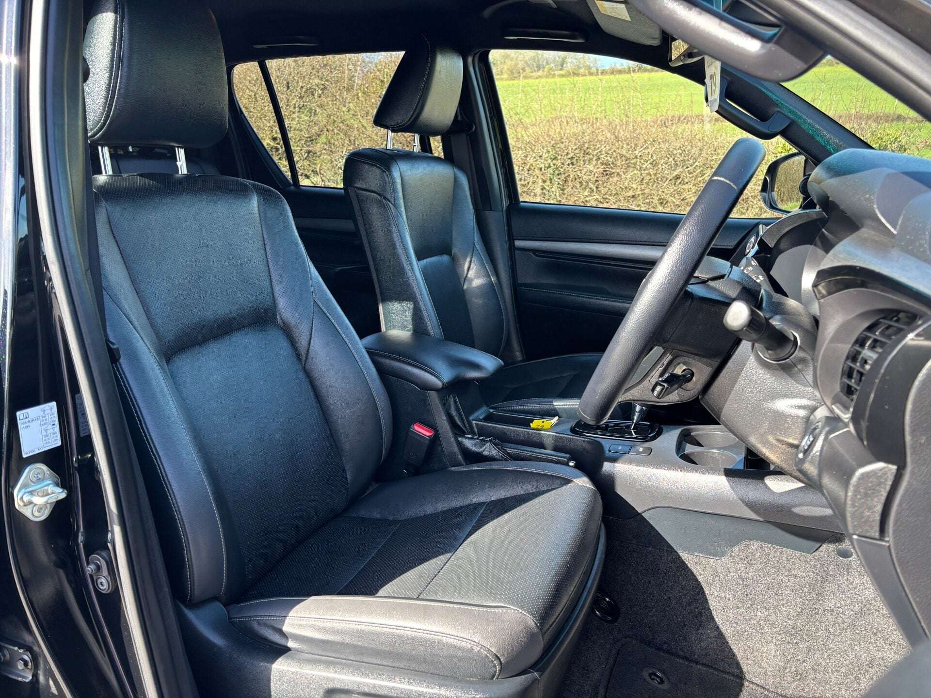 A 2023 TOYOTA HILUX Invincible X 4WD 2.8 D-4D Double Cab Pickup - Hardtop Canopy A 2023 TOYOTA HILUX Invincible X 4WD 2.8 D-4D Double Cab Pickup - Hardtop Canopy