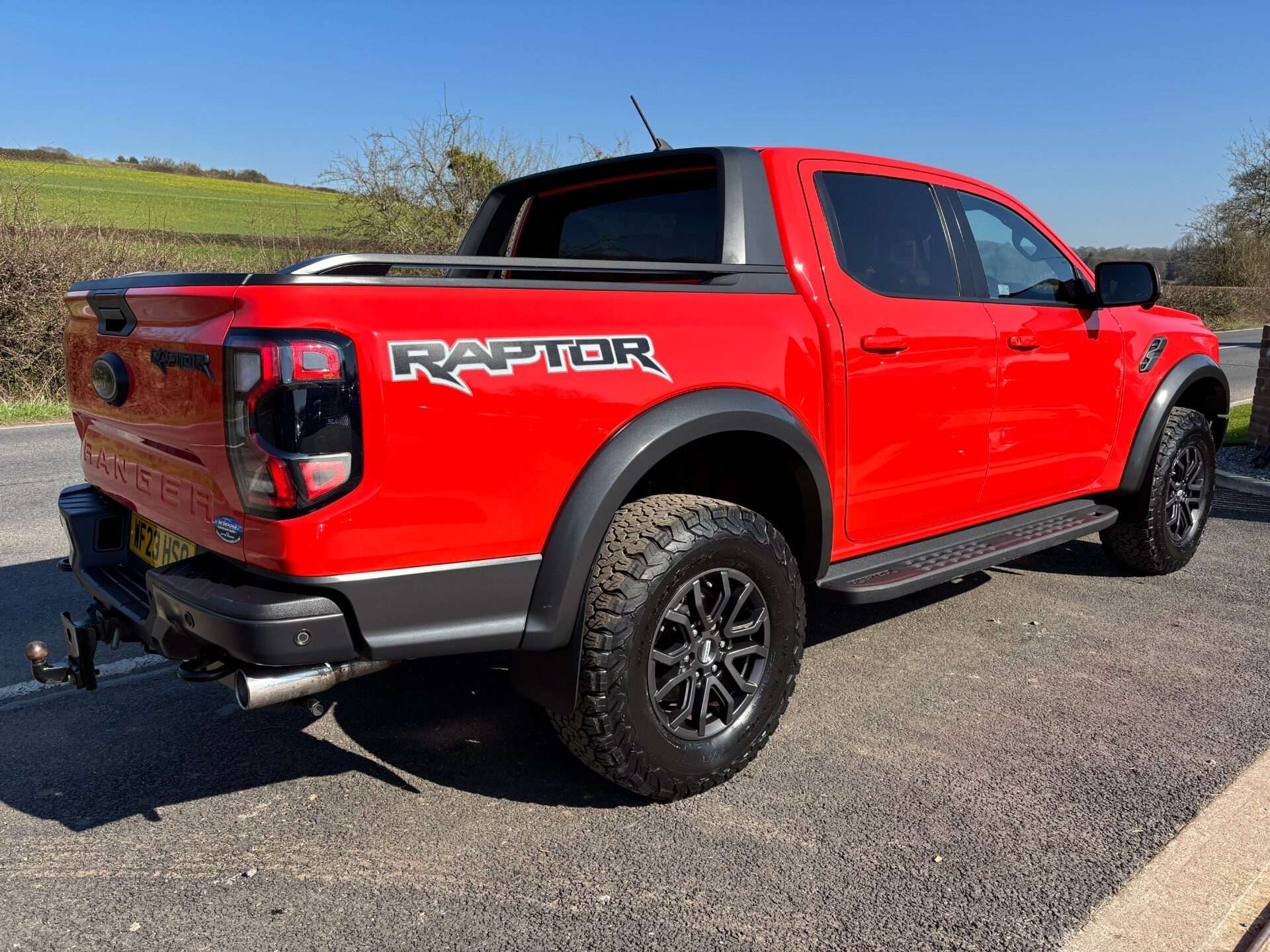 A 2023 FORD RANGER 3.0 T Raptor Ecoboost - Electric Roller Shutter A 2023 FORD RANGER 3.0 T Raptor Ecoboost - Electric Roller Shutter
