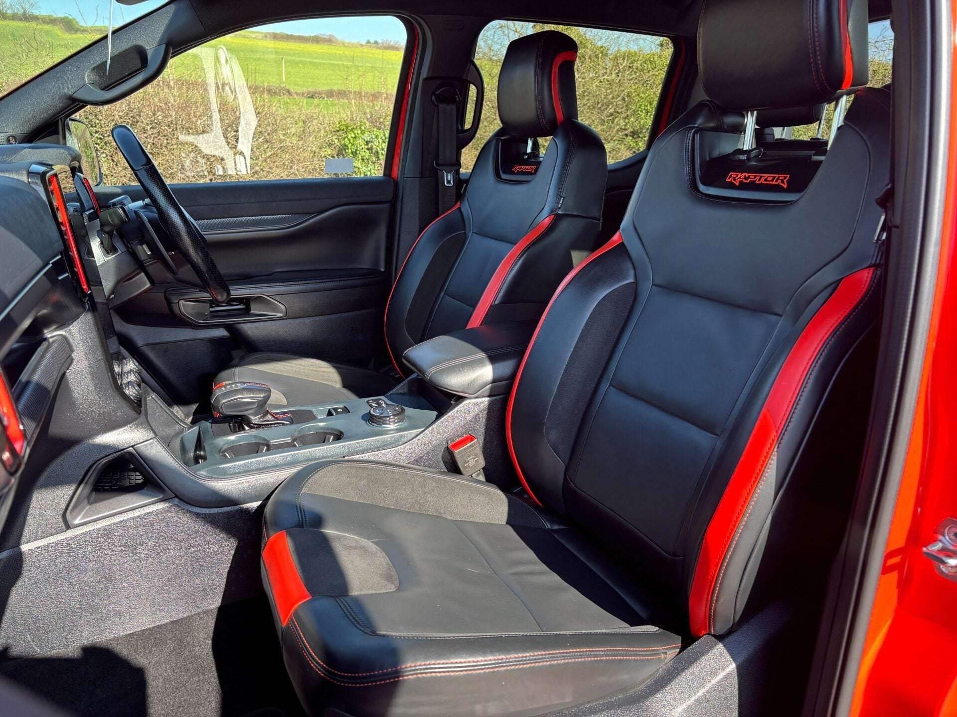 A 2023 FORD RANGER 3.0 T Raptor Ecoboost - Electric Roller Shutter A 2023 FORD RANGER 3.0 T Raptor Ecoboost - Electric Roller Shutter