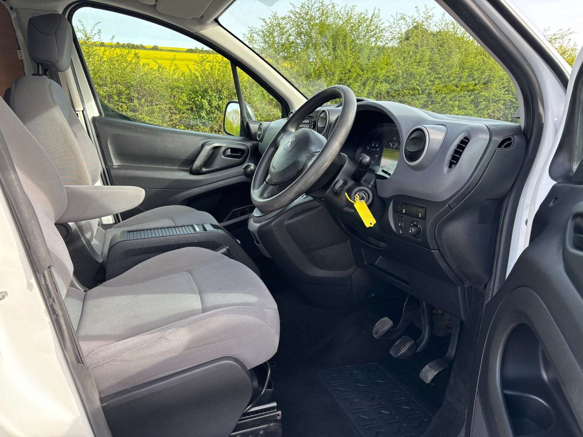 2016 PEUGEOT PARTNER 2016 PEUGEOT PARTNER