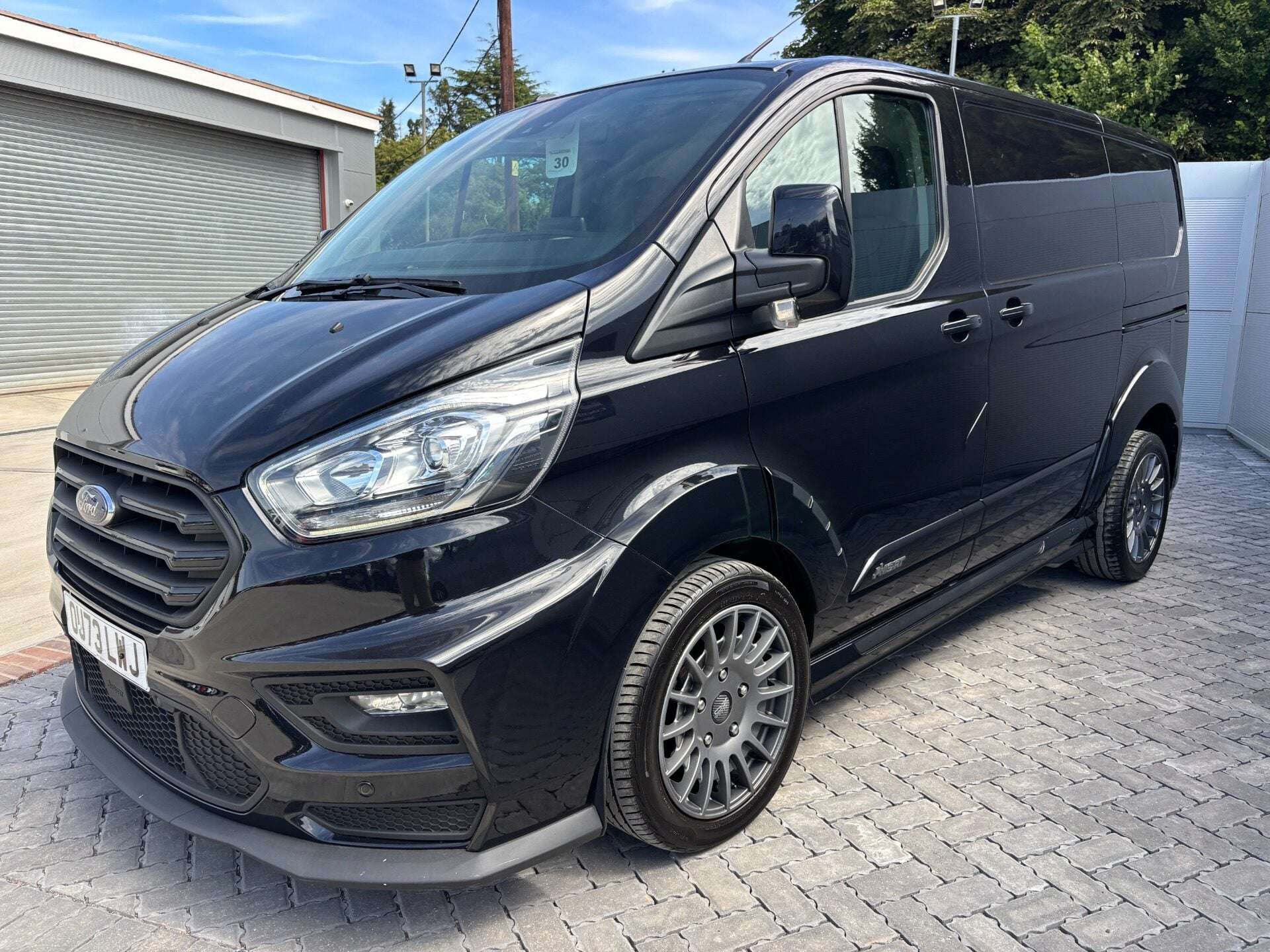 A 2023 FORD TRANSIT CUSTOM 320 L1 170 ps MS-RT Panel Van - Nav / Adaptive Cruise A 2023 FORD TRANSIT CUSTOM 320 L1 170 ps MS-RT Panel Van - Nav / Adaptive Cruise