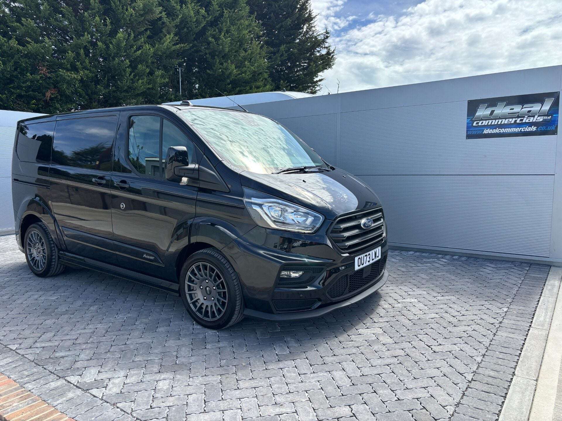 A 2023 FORD TRANSIT CUSTOM 320 L1 170 ps MS-RT Panel Van - Nav / Adaptive Cruise A 2023 FORD TRANSIT CUSTOM 320 L1 170 ps MS-RT Panel Van - Nav / Adaptive Cruise