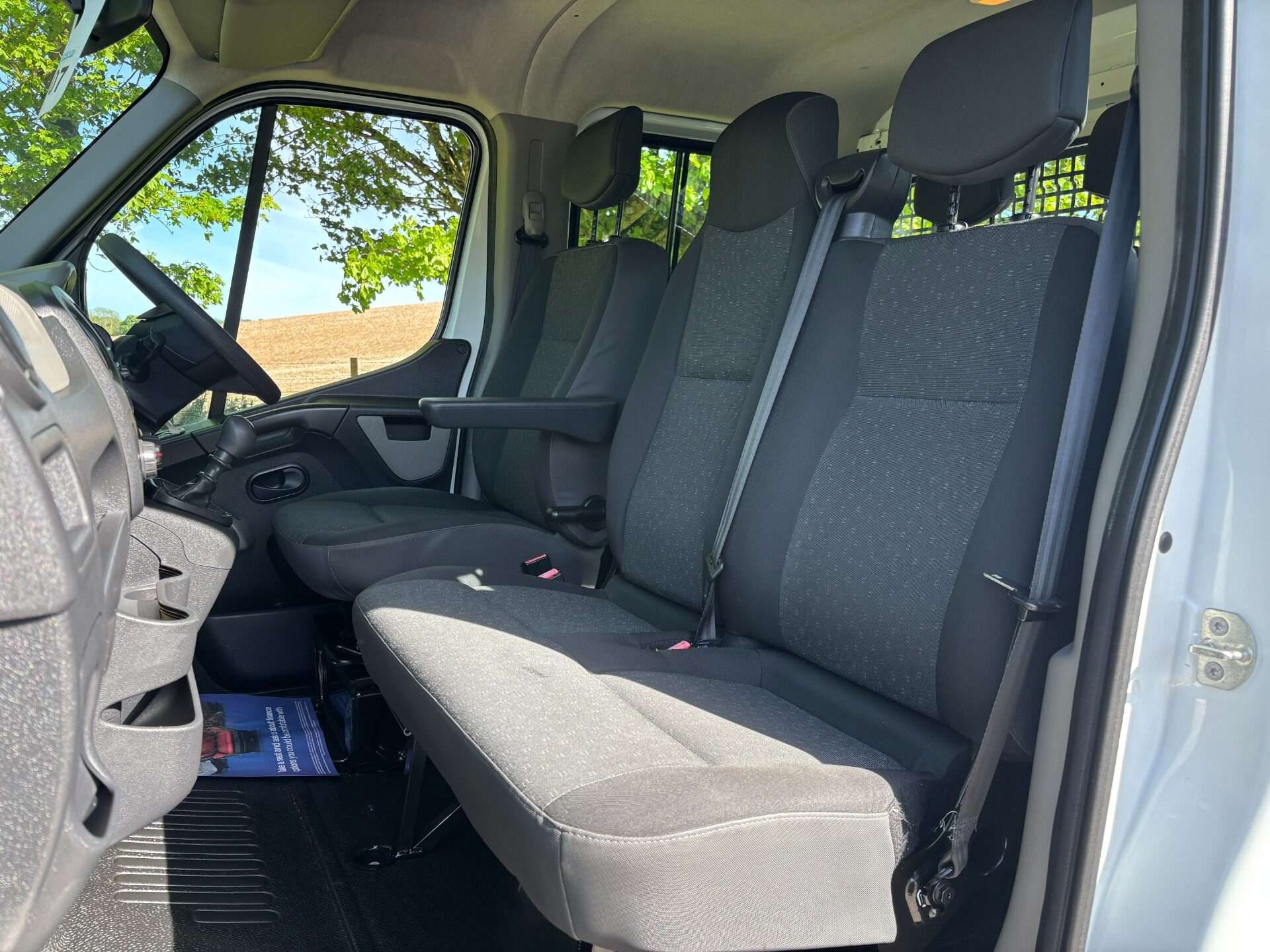 A 2016 VAUXHALL MOVANO F3500 L3 H1 125 ps Cdti Crew Cab Dropside with Tail Lift - Air Con A 2016 VAUXHALL MOVANO F3500 L3 H1 125 ps Cdti Crew Cab Dropside with Tail Lift - Air Con