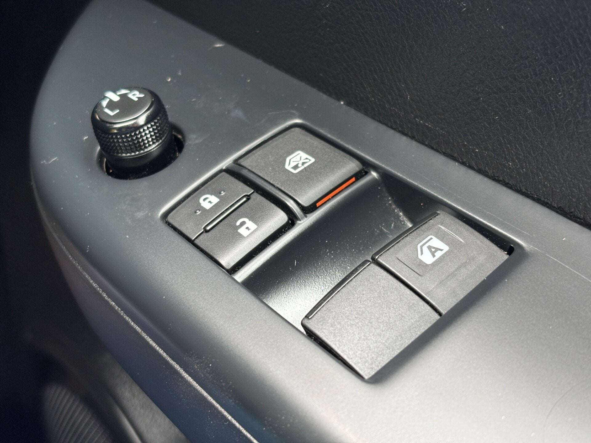 2023 TOYOTA HILUX 2023 TOYOTA HILUX