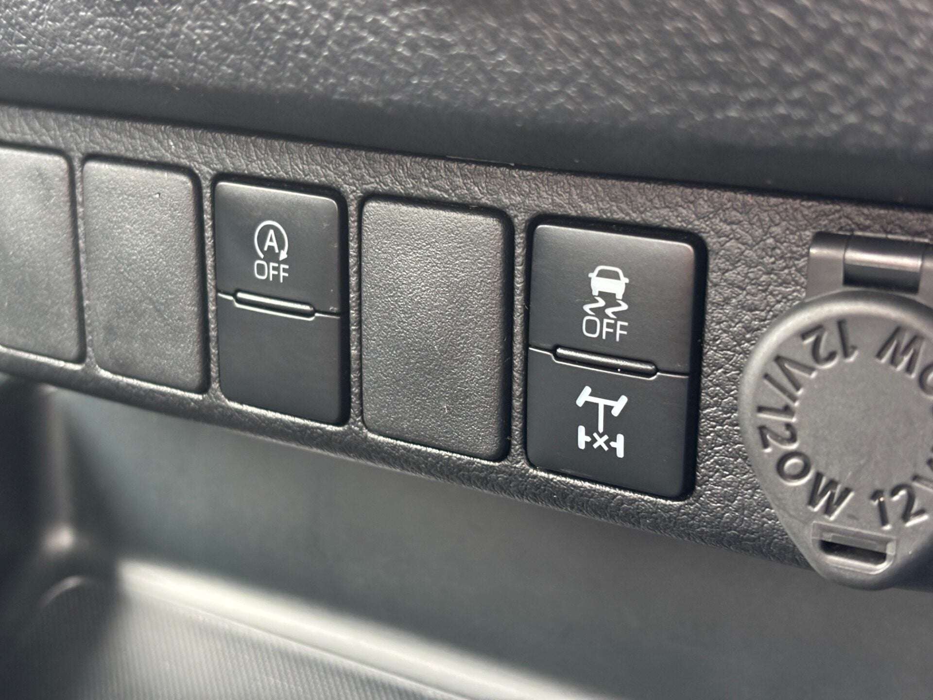 2023 TOYOTA HILUX 2023 TOYOTA HILUX