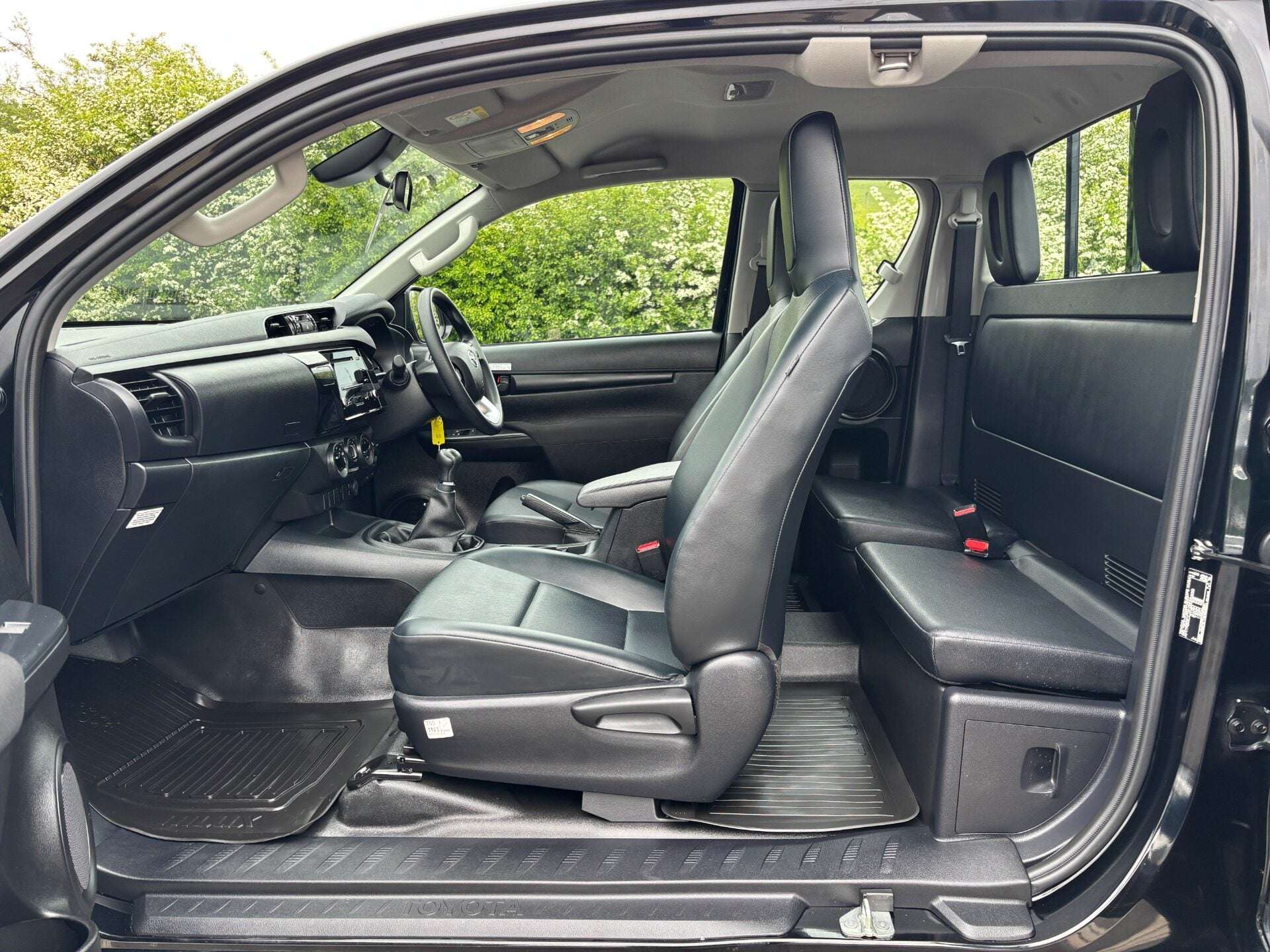 2023 TOYOTA HILUX 2023 TOYOTA HILUX