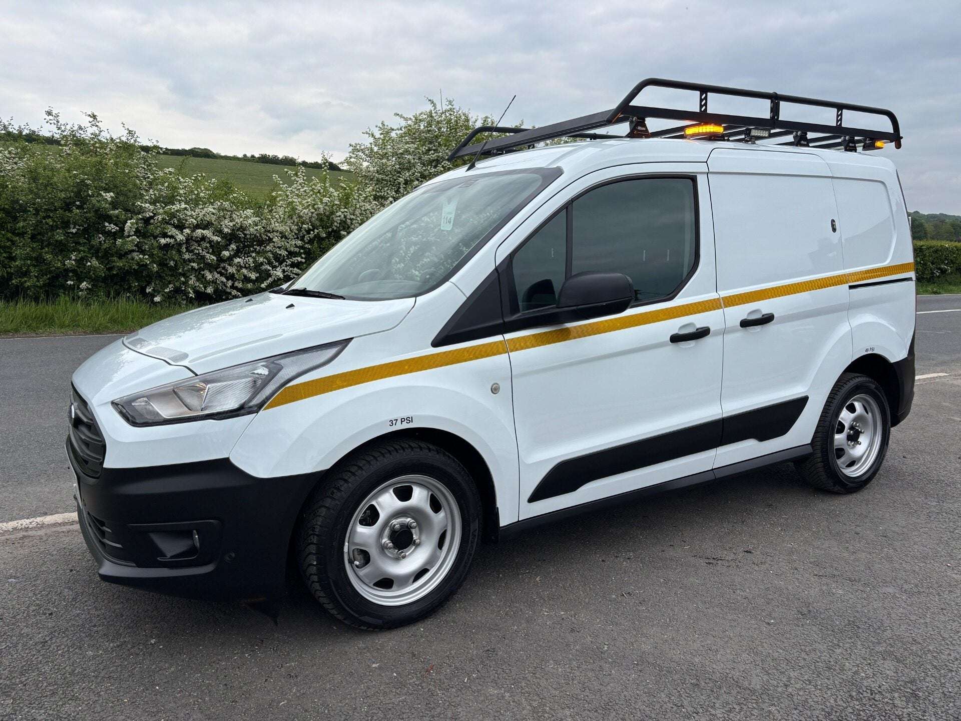 A 2022 FORD TRANSIT CONNECT 220 L1 Base 100 ps Tdci Panel Van - Air Con / Rear Camera A 2022 FORD TRANSIT CONNECT 220 L1 Base 100 ps Tdci Panel Van - Air Con / Rear Camera