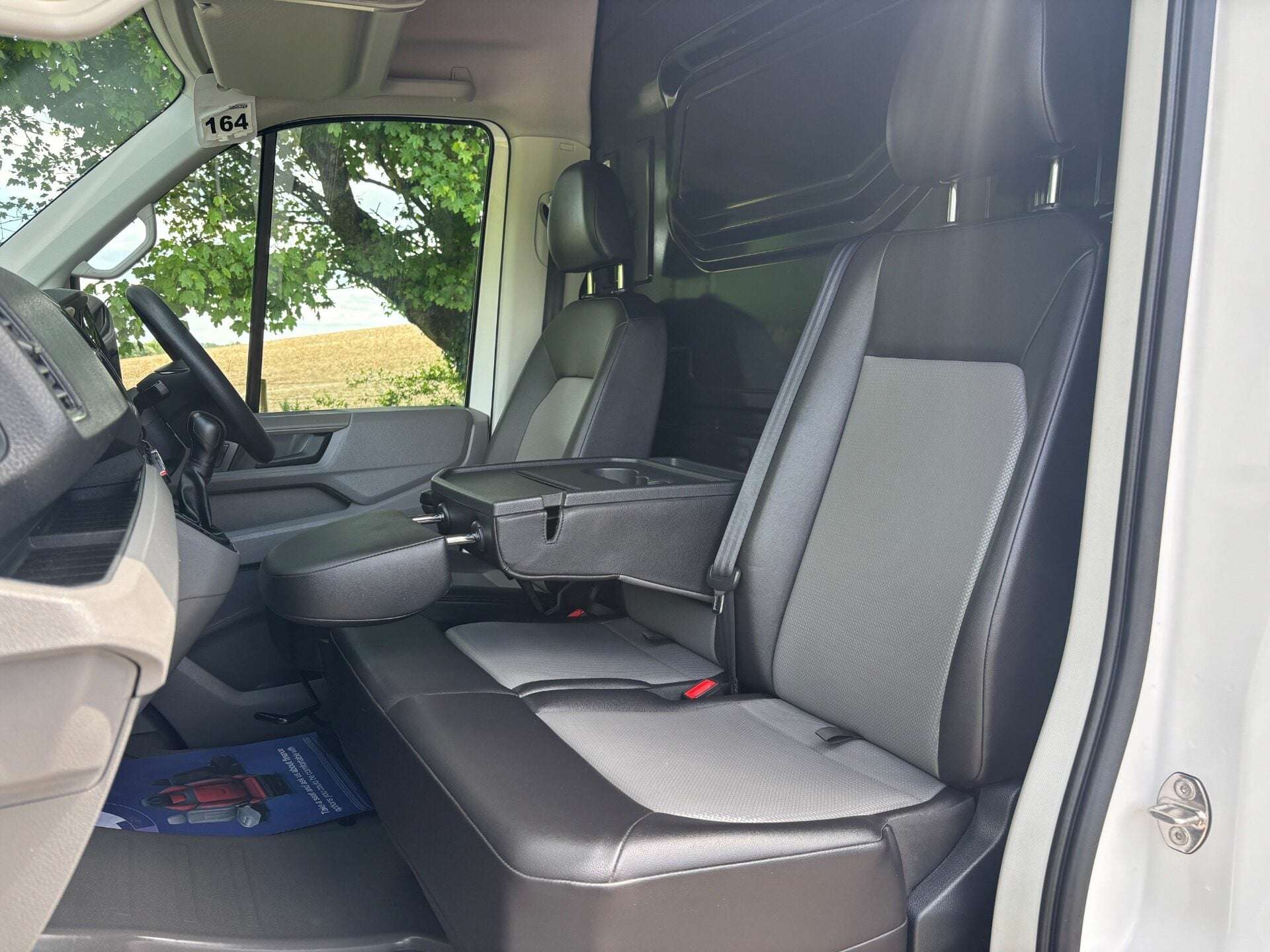 A 2023 VOLKSWAGEN CRAFTER CR35 L2 H2 177 ps Tdi Trendline DSG A 2023 VOLKSWAGEN CRAFTER CR35 L2 H2 177 ps Tdi Trendline DSG