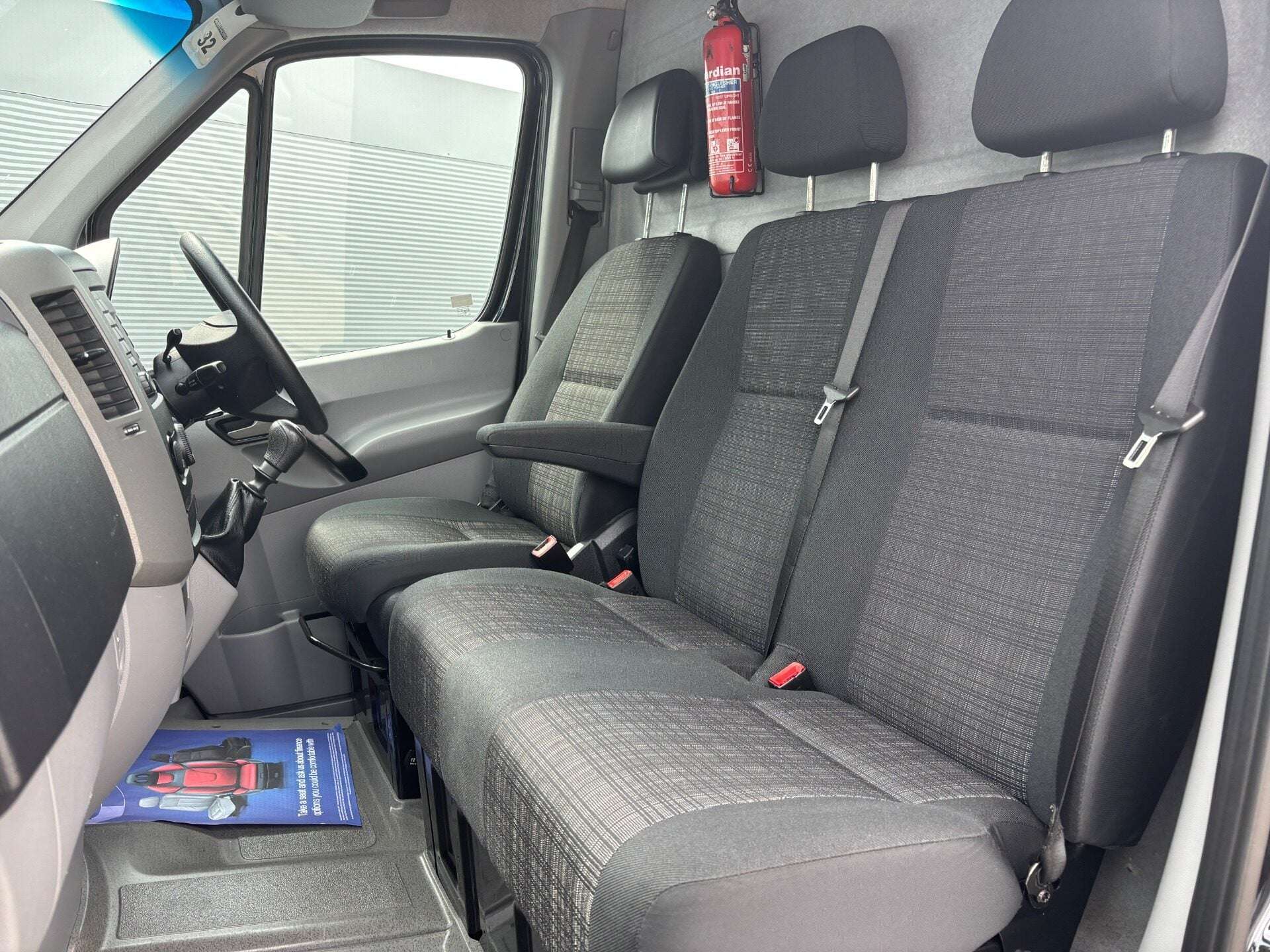 A 2017 MERCEDES-BENZ SPRINTER 319 V6 Cdi Lwb Hr Panel Van - Twin Side Doors / Air Con / Rear Camera A 2017 MERCEDES-BENZ SPRINTER 319 V6 Cdi Lwb Hr Panel Van - Twin Side Doors / Air Con / Rear Camera