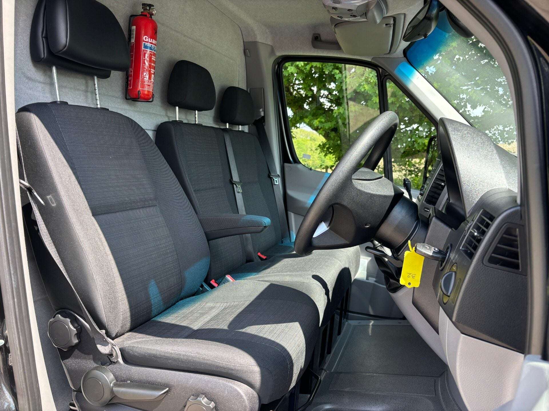 A 2017 MERCEDES-BENZ SPRINTER 319 V6 Cdi Lwb Hr Panel Van - Twin Side Doors / Air Con / Rear Camera A 2017 MERCEDES-BENZ SPRINTER 319 V6 Cdi Lwb Hr Panel Van - Twin Side Doors / Air Con / Rear Camera