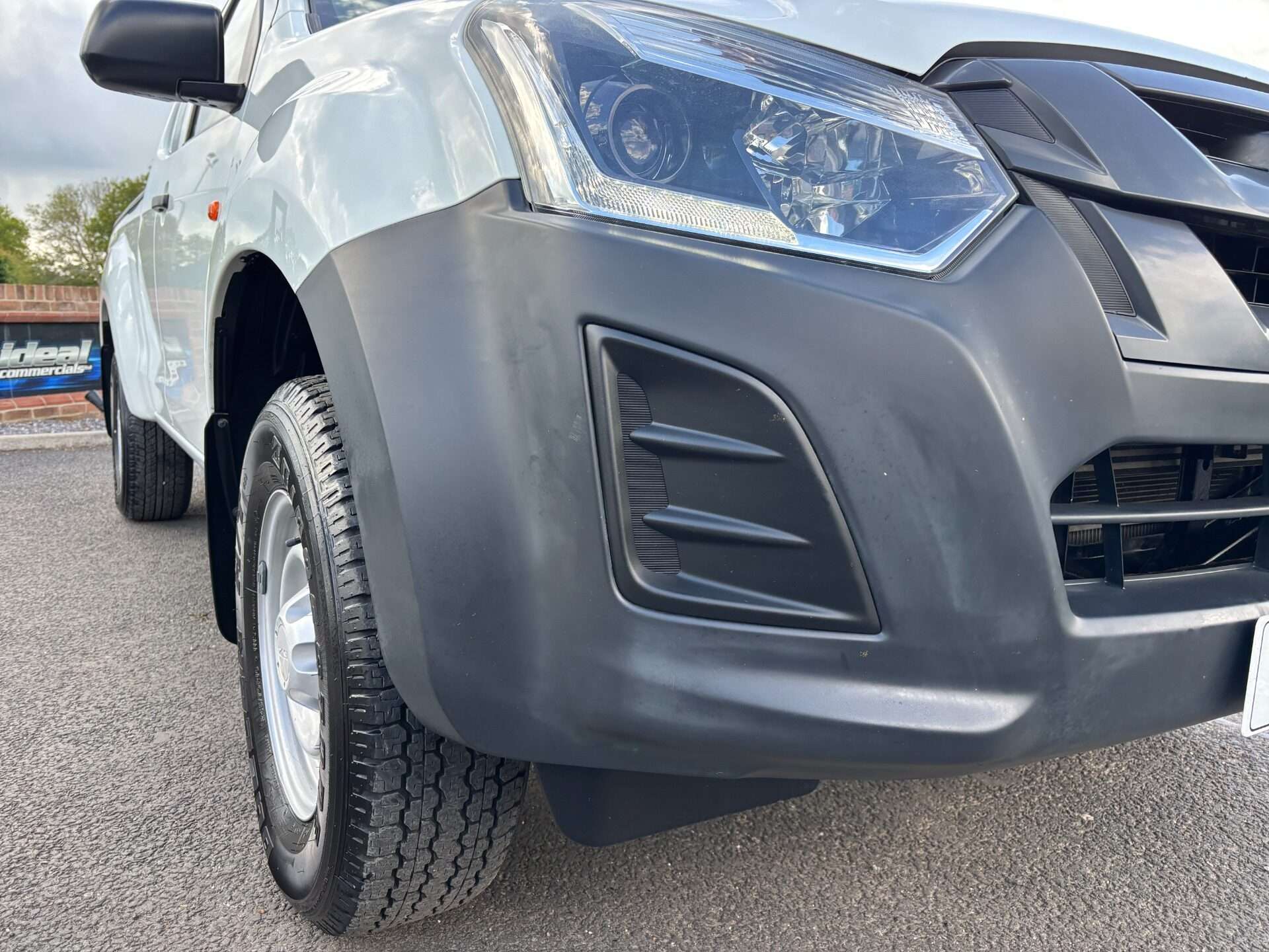 2017 ISUZU D-MAX 2017 ISUZU D-MAX