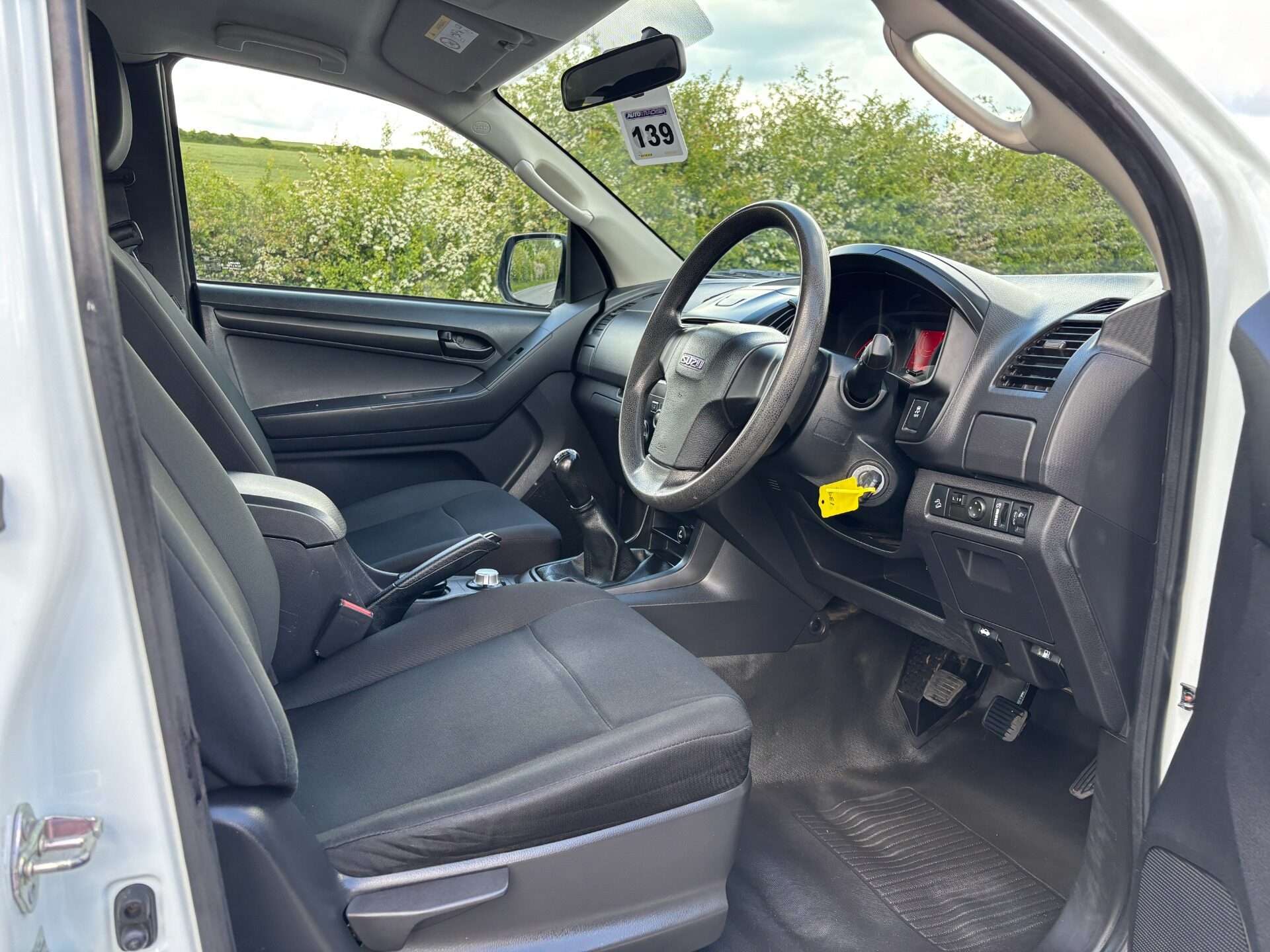 2017 ISUZU D-MAX 2017 ISUZU D-MAX