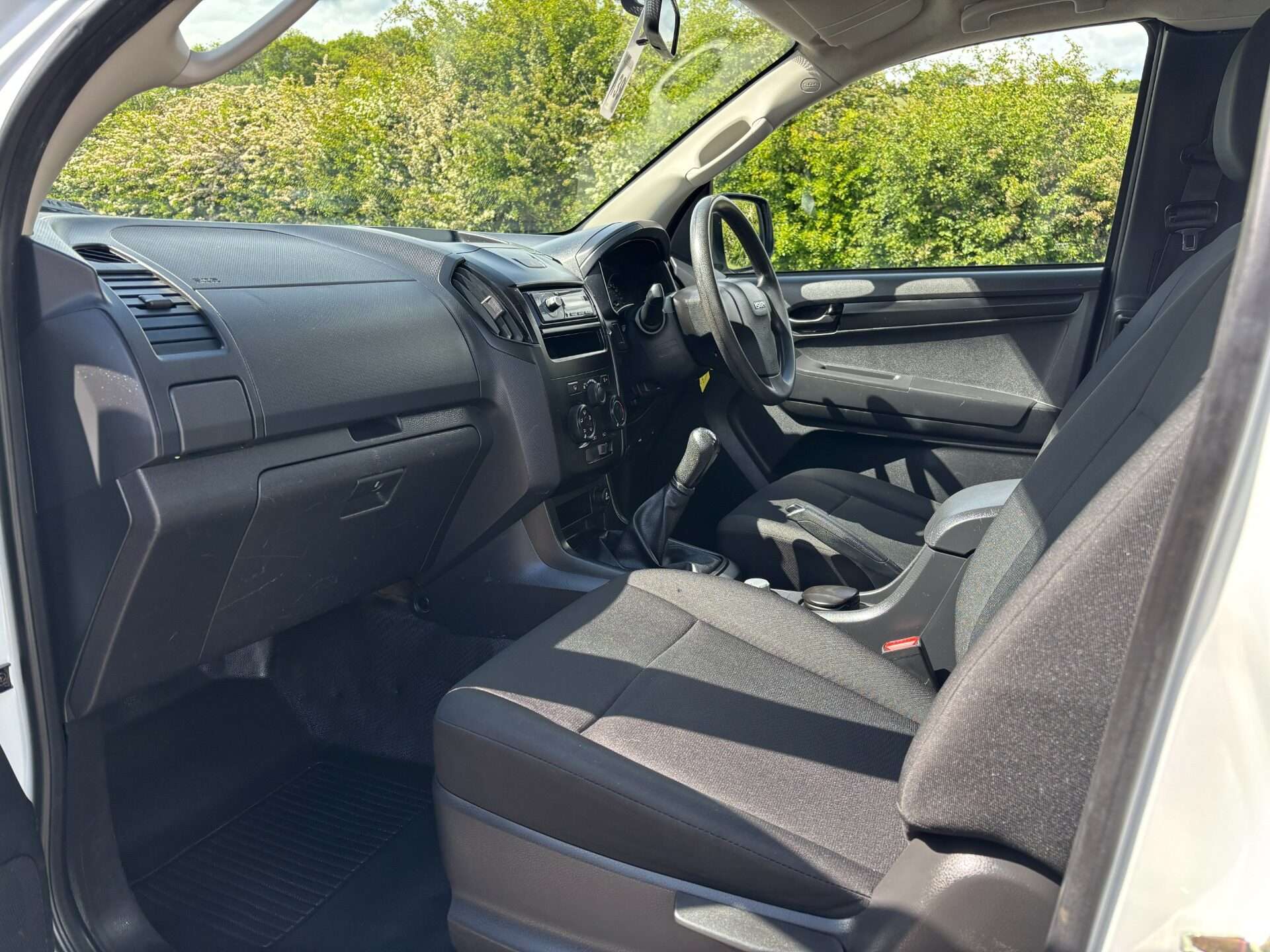 2017 ISUZU D-MAX 2017 ISUZU D-MAX