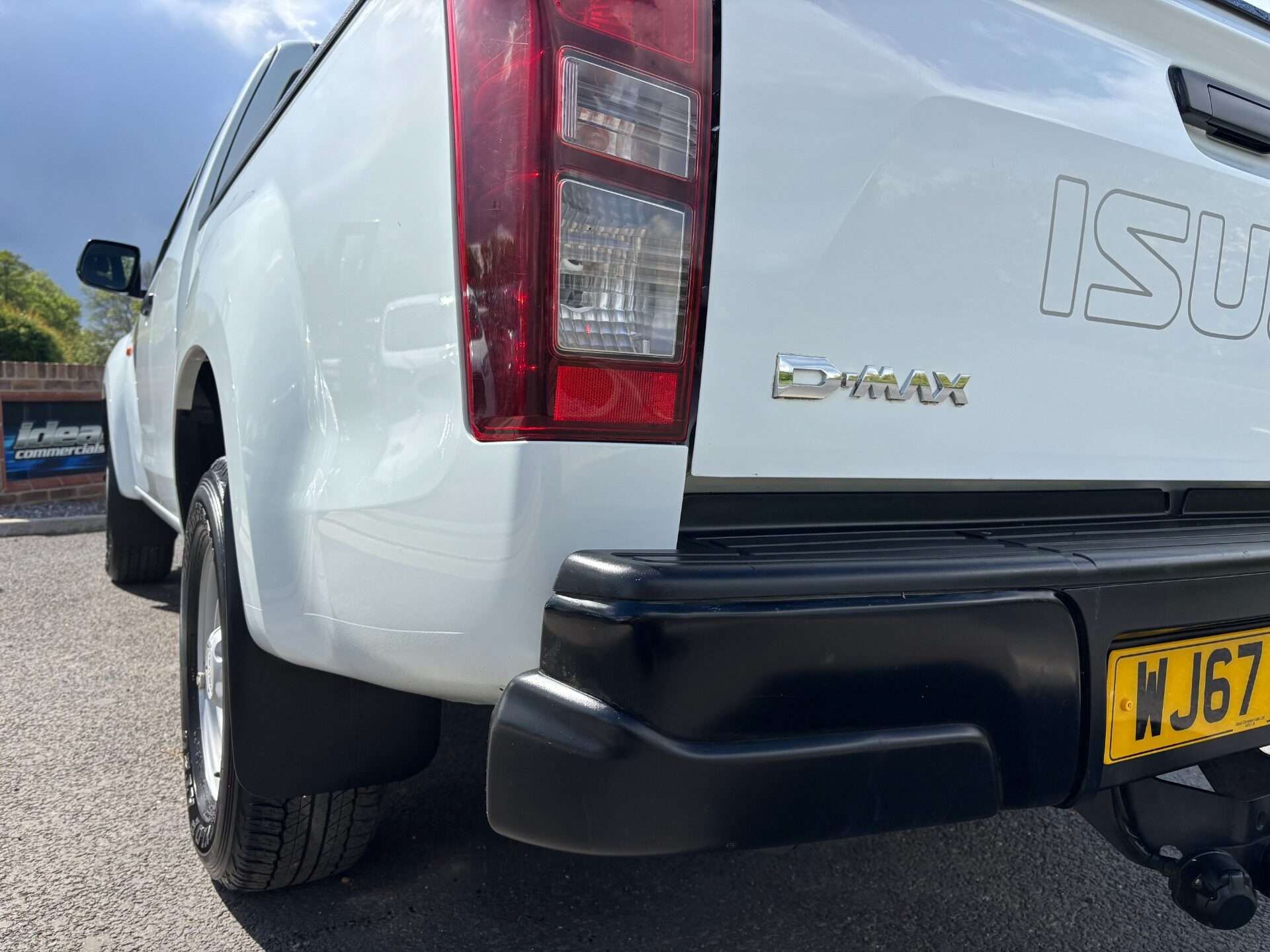 2017 ISUZU D-MAX 2017 ISUZU D-MAX