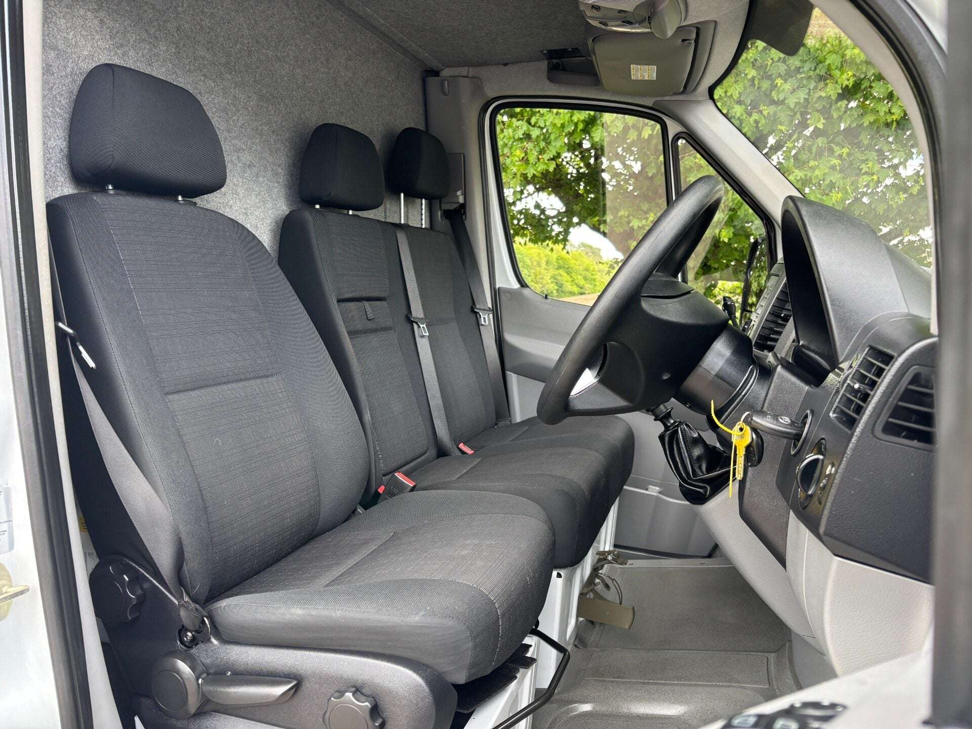 A 2015 MERCEDES-BENZ SPRINTER 519 Cdi V6 Mobile Command Unit - Generator / Air Con / Ex MOD A 2015 MERCEDES-BENZ SPRINTER 519 Cdi V6 Mobile Command Unit - Generator / Air Con / Ex MOD