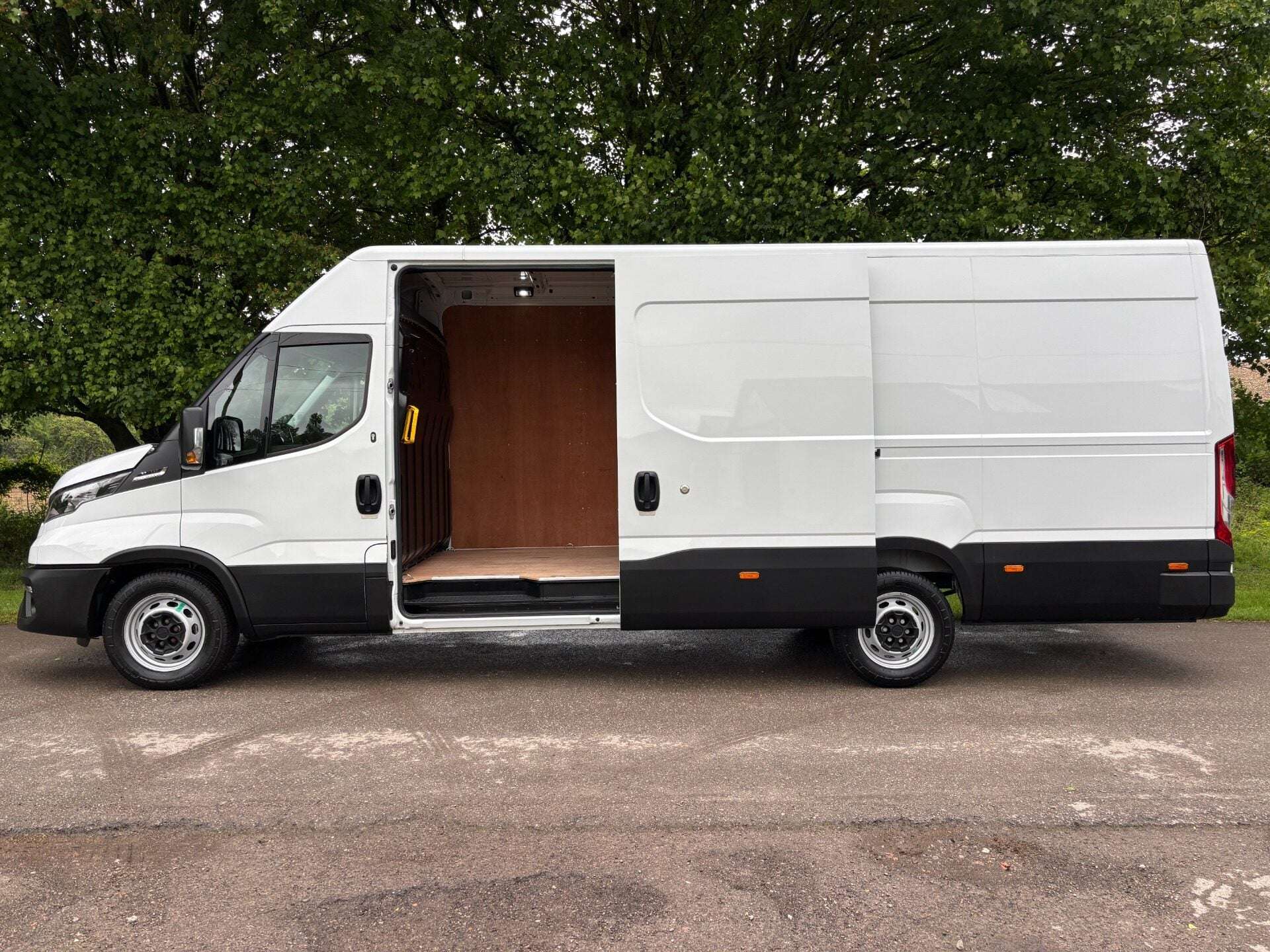 2024 IVECO DAILY 2024 IVECO DAILY