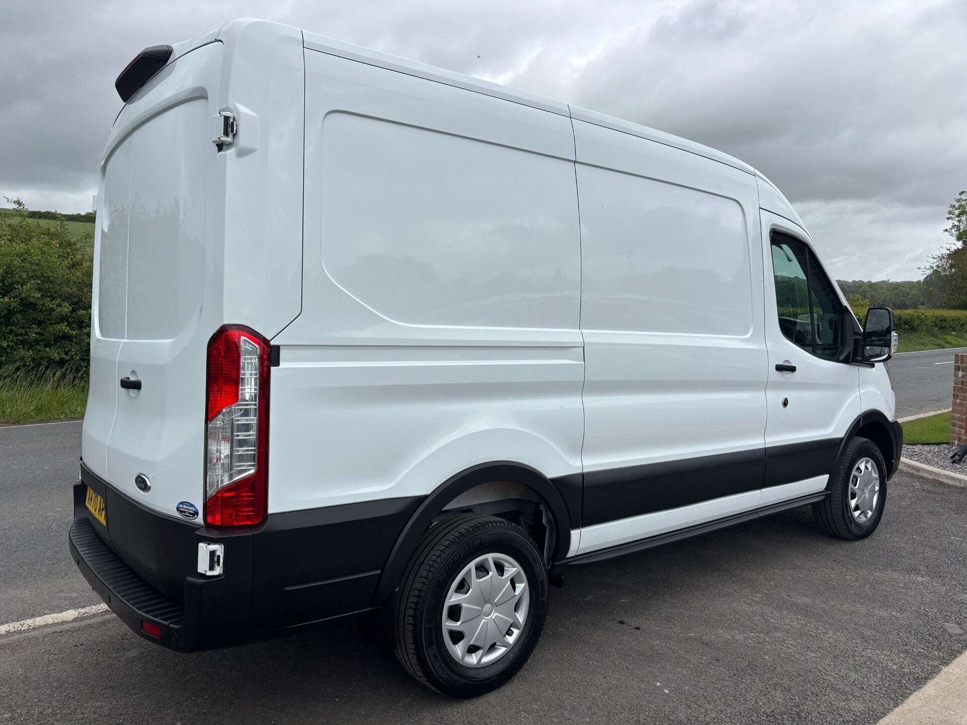 A 2021 FORD TRANSIT 350 Rwd 130ps Trend Panel Van with Air Conditioning A 2021 FORD TRANSIT 350 Rwd 130ps Trend Panel Van with Air Conditioning