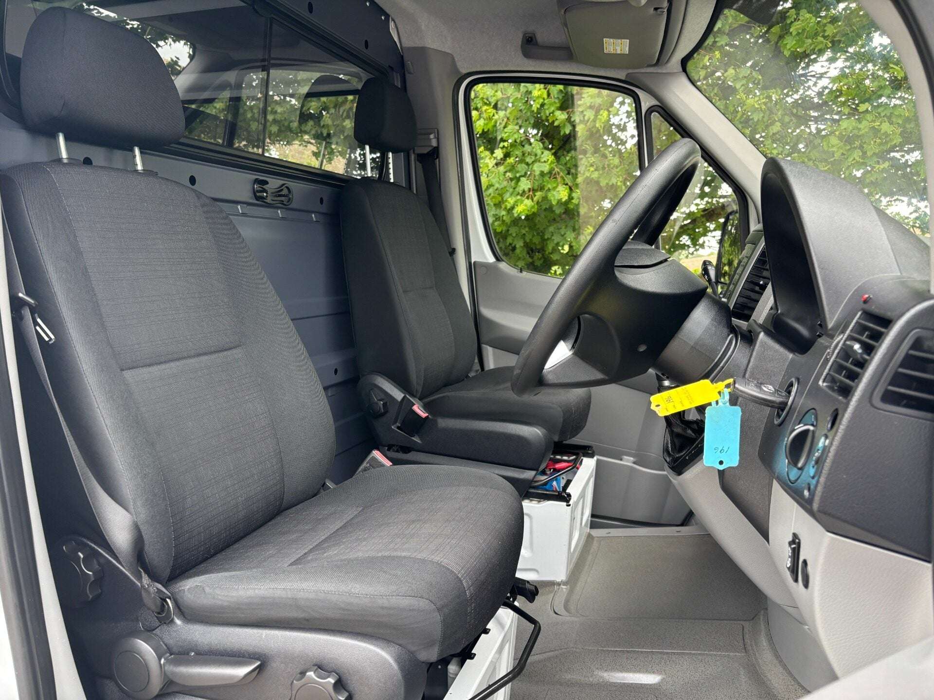 A 2015 MERCEDES-BENZ SPRINTER 516 Cdi 7g-Tronic Lwb Hr Support Unit - Ex UK Border Force A 2015 MERCEDES-BENZ SPRINTER 516 Cdi 7g-Tronic Lwb Hr Support Unit - Ex UK Border Force