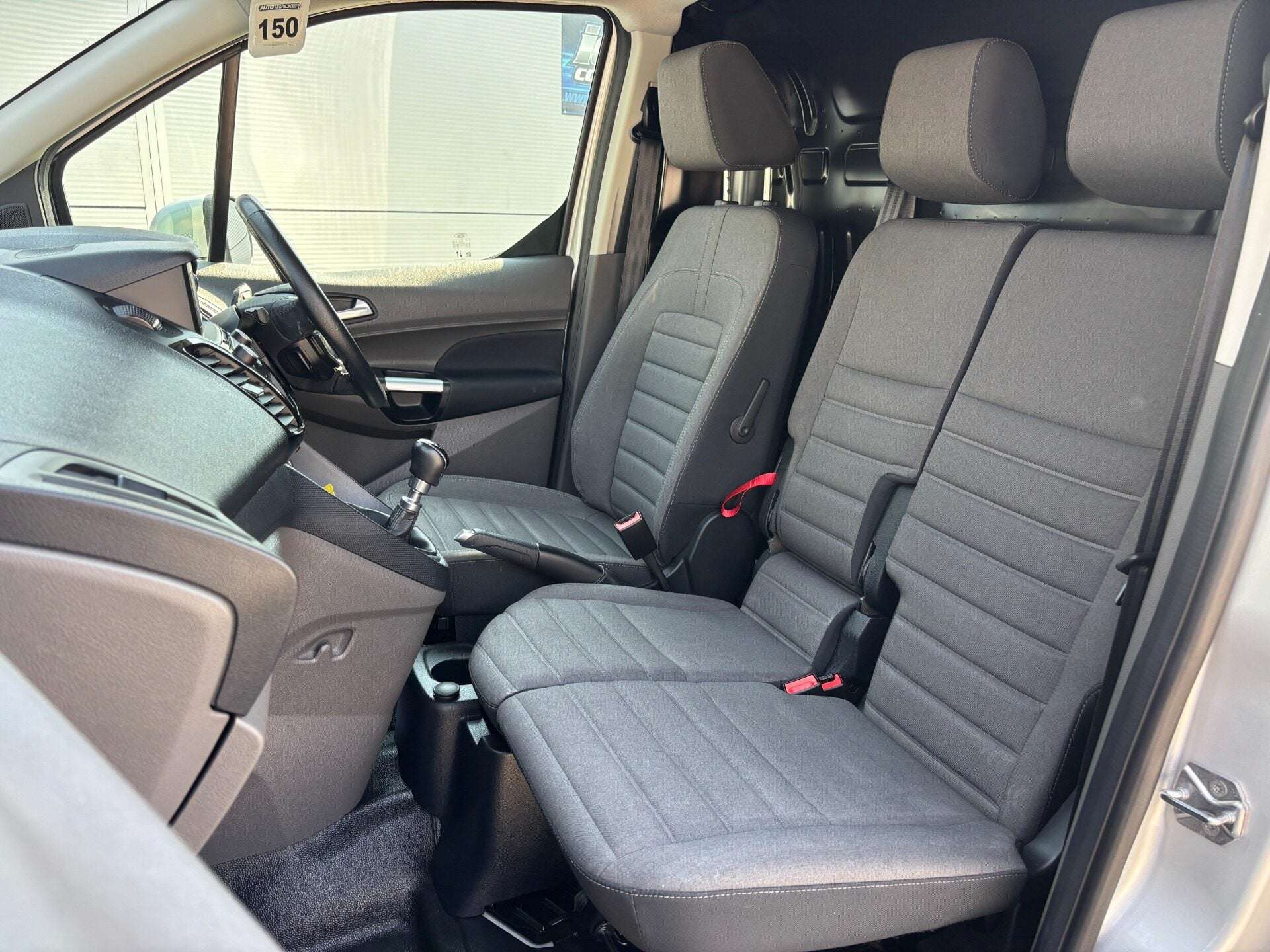 A 2021 FORD TRANSIT CONNECT 240 L2 120 ps Limited Panel Van A 2021 FORD TRANSIT CONNECT 240 L2 120 ps Limited Panel Van