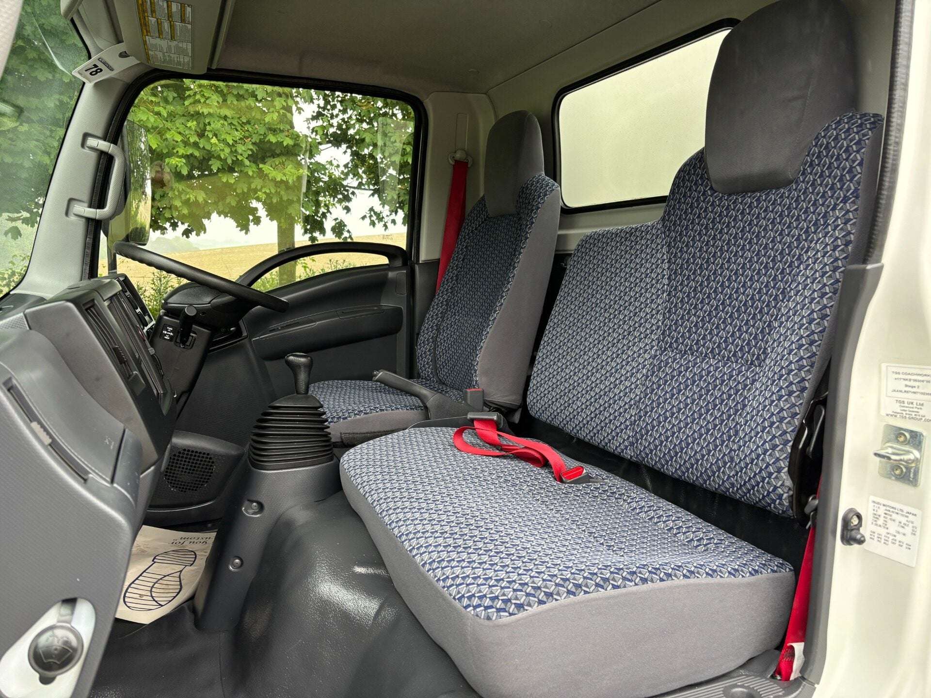 A 2023 ISUZU GRAFTER N35.125T Toolbox Tipper A 2023 ISUZU GRAFTER N35.125T Toolbox Tipper