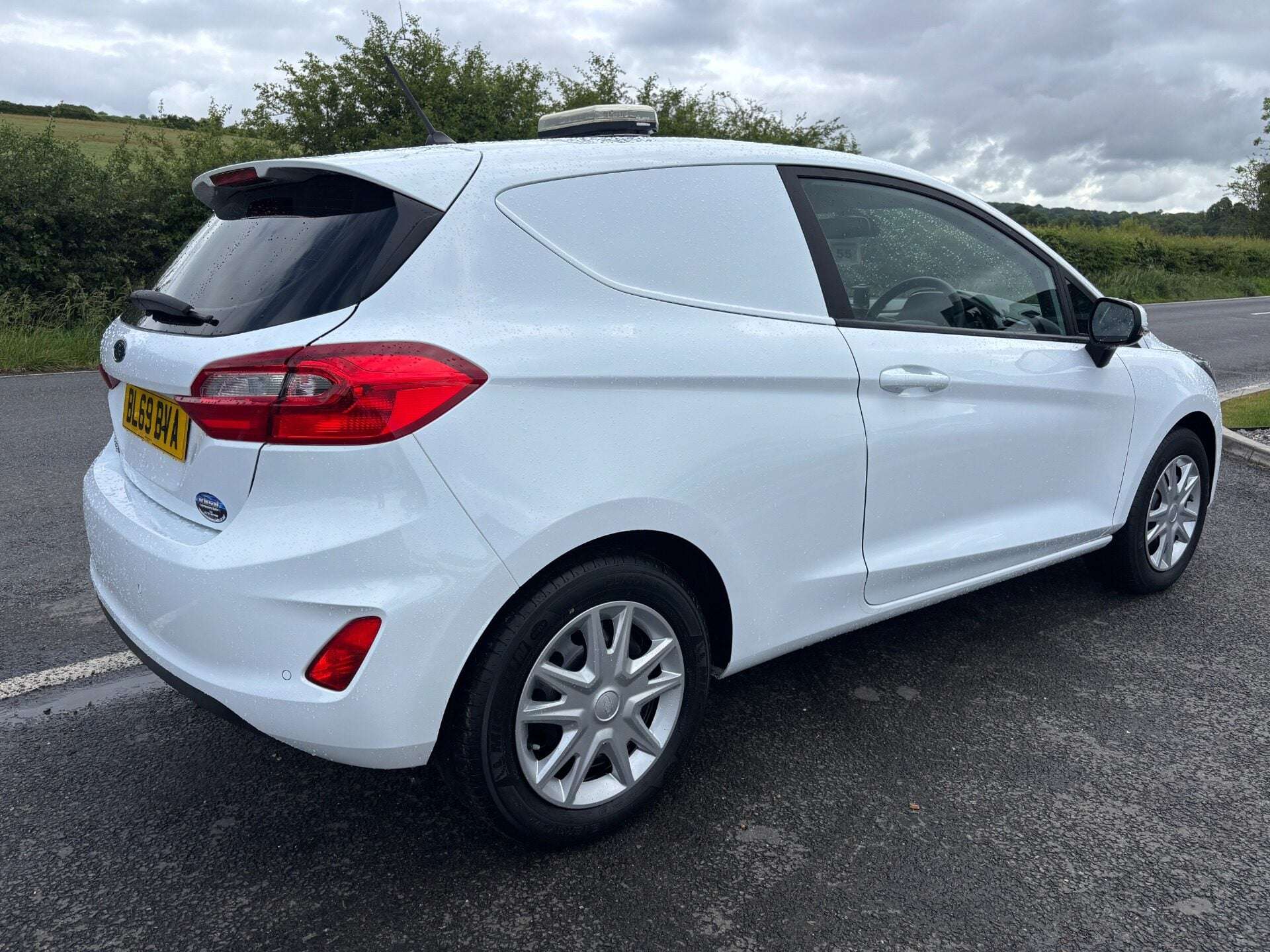 A 2019 FORD FIESTA 1.5 Tdci Panel Van - Air Con A 2019 FORD FIESTA 1.5 Tdci Panel Van - Air Con